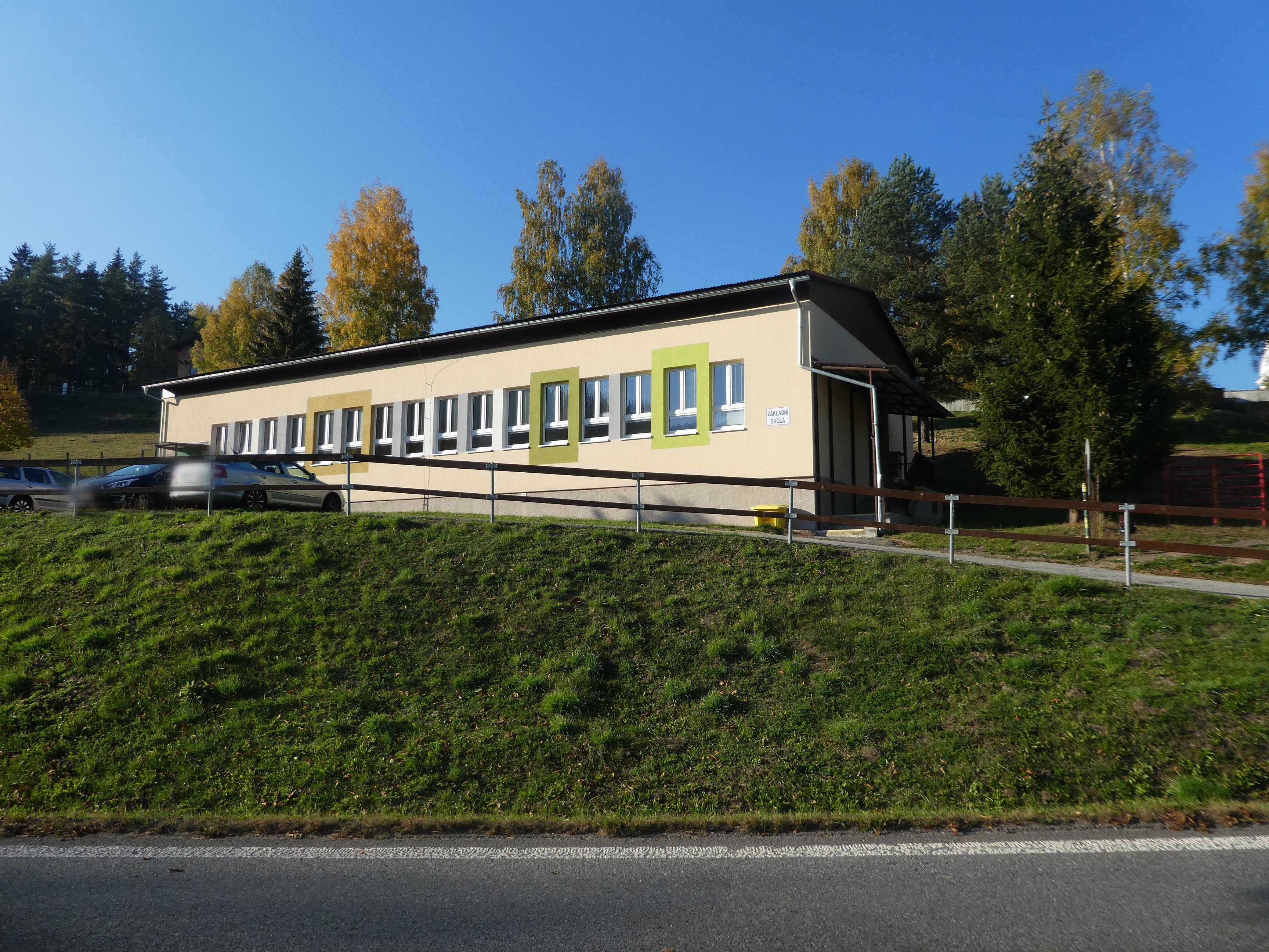 ZŠ a MŠ Horní Vltavice foto 2