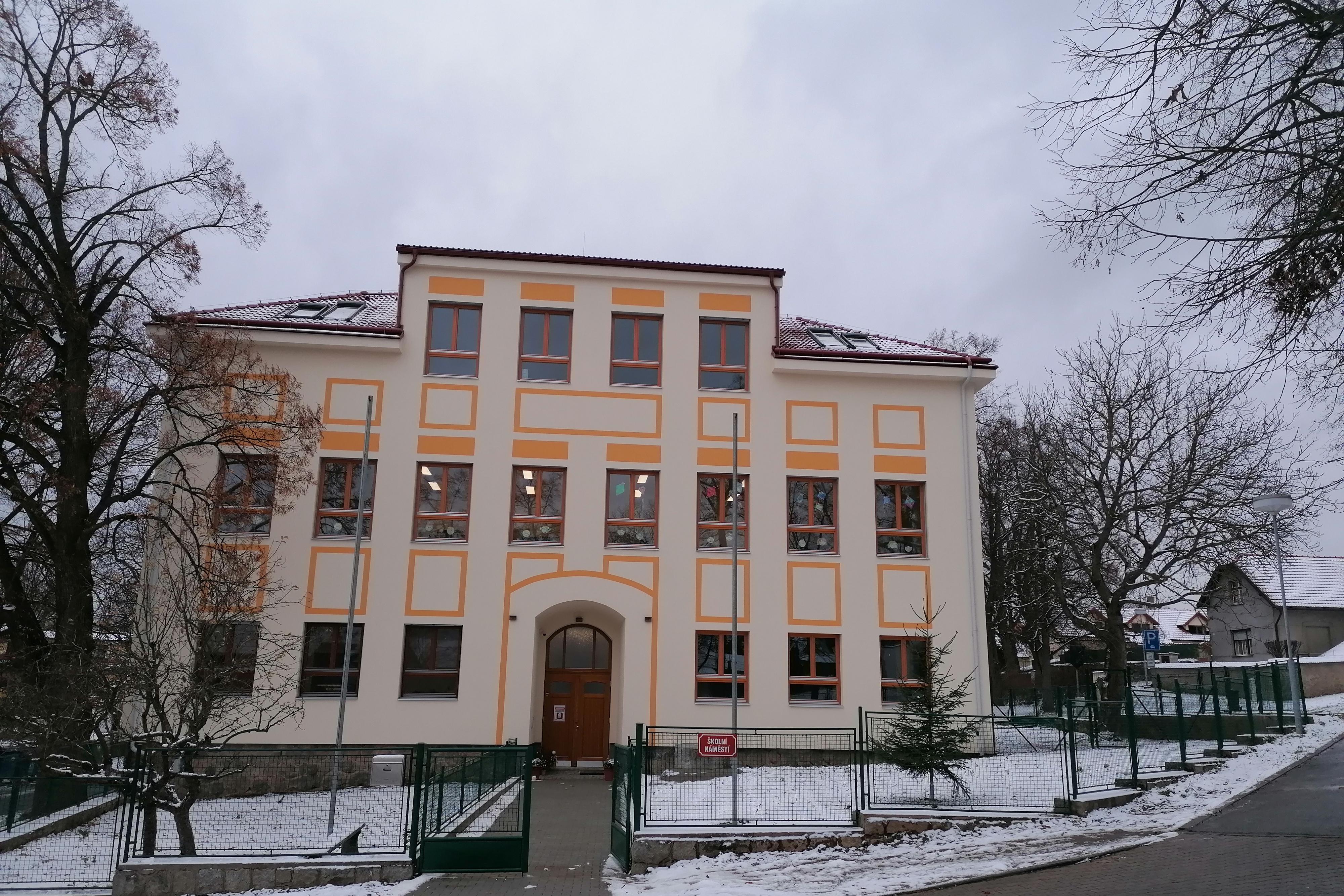 Základní škola Struhařov