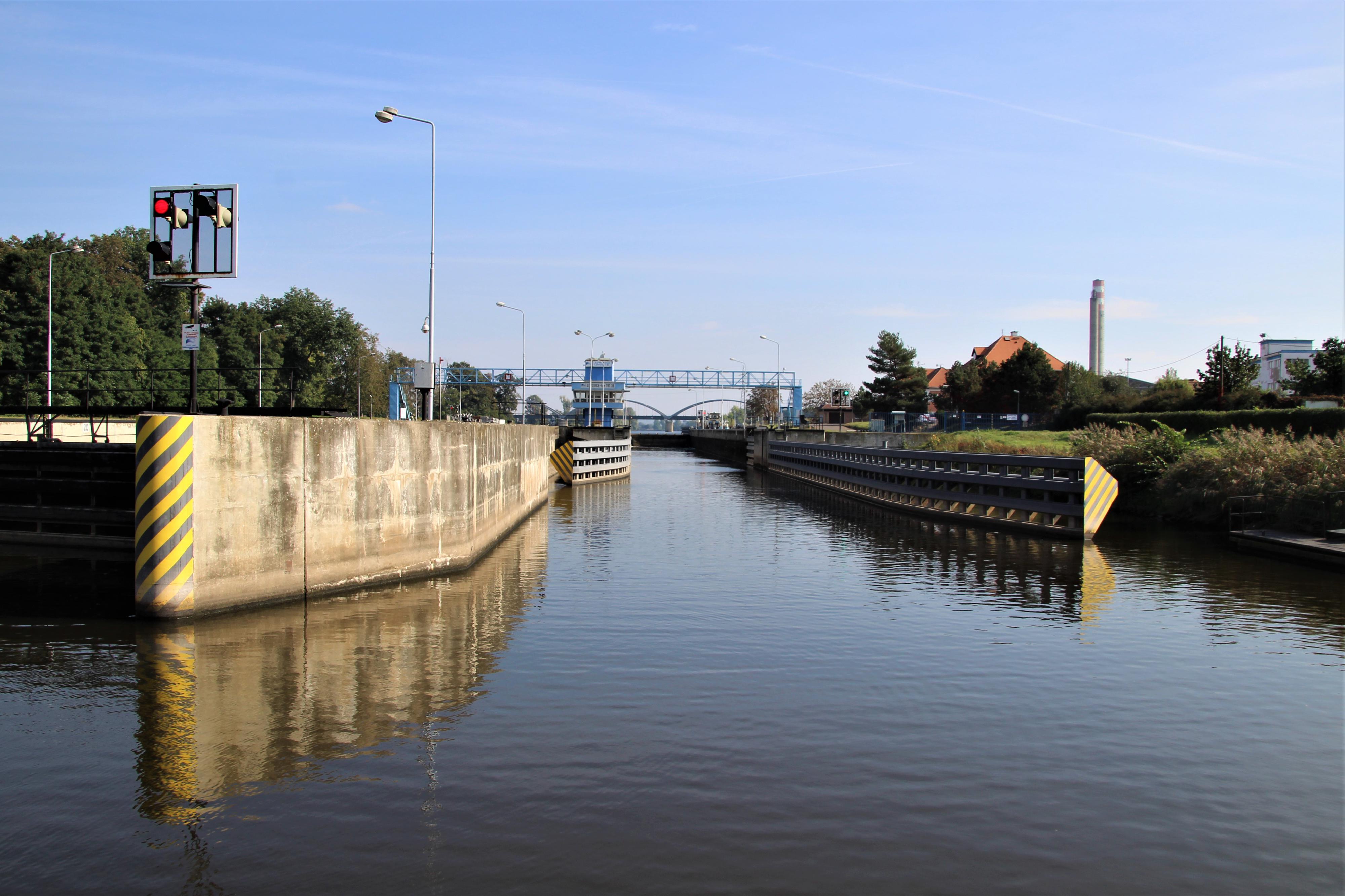 Plavební komora Lovosice foto 6