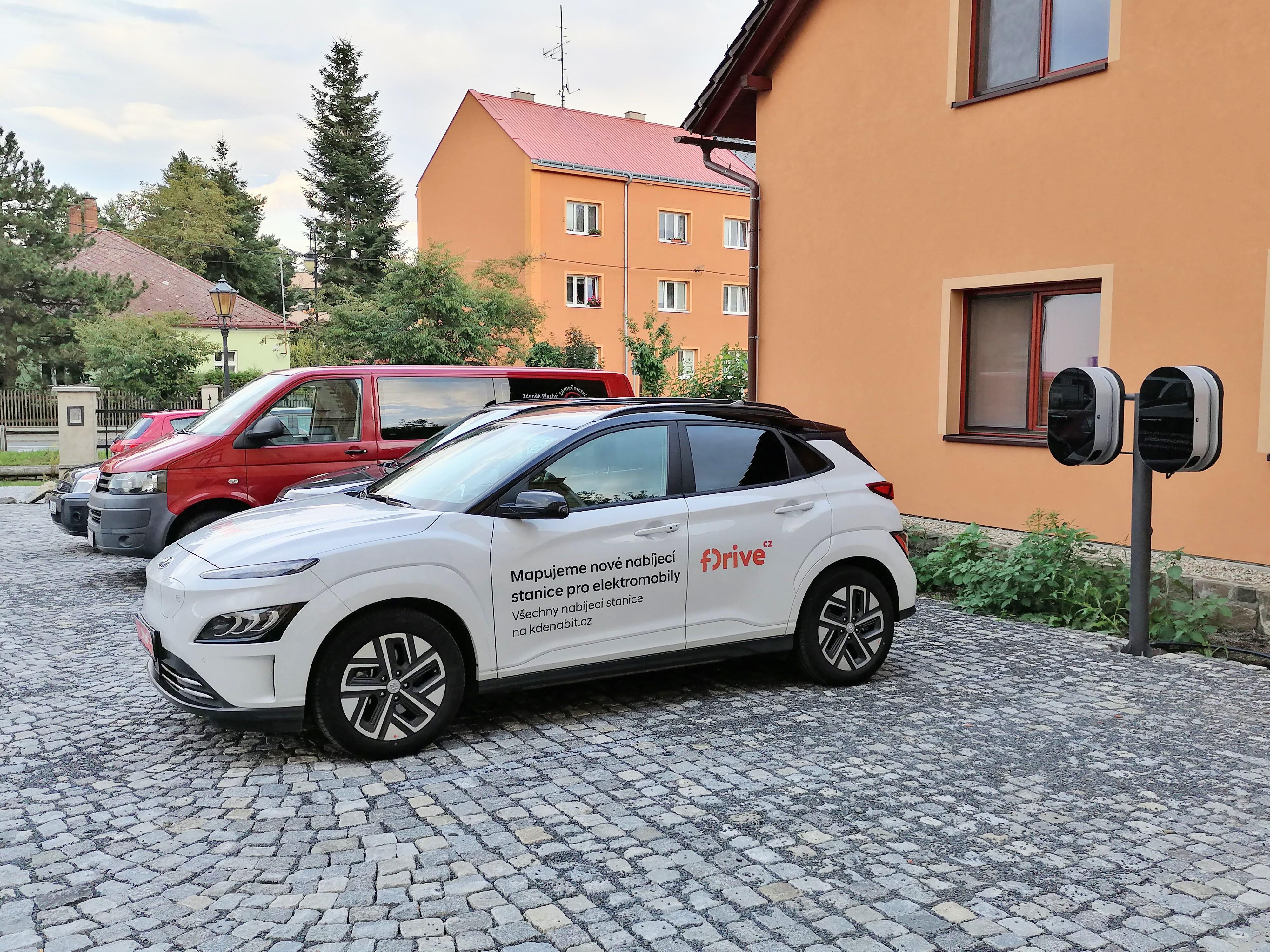 Hotel Centrum - nabíjecí stanice