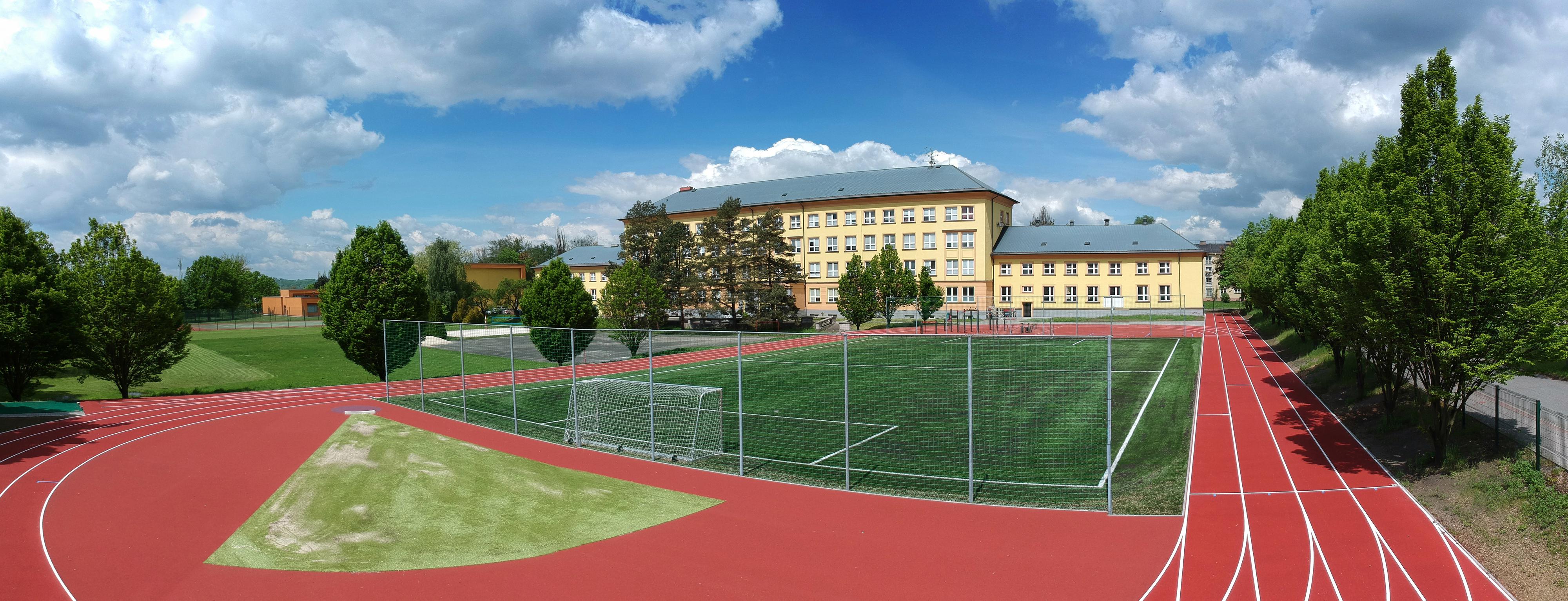 Gymnázium Karviná foto 2