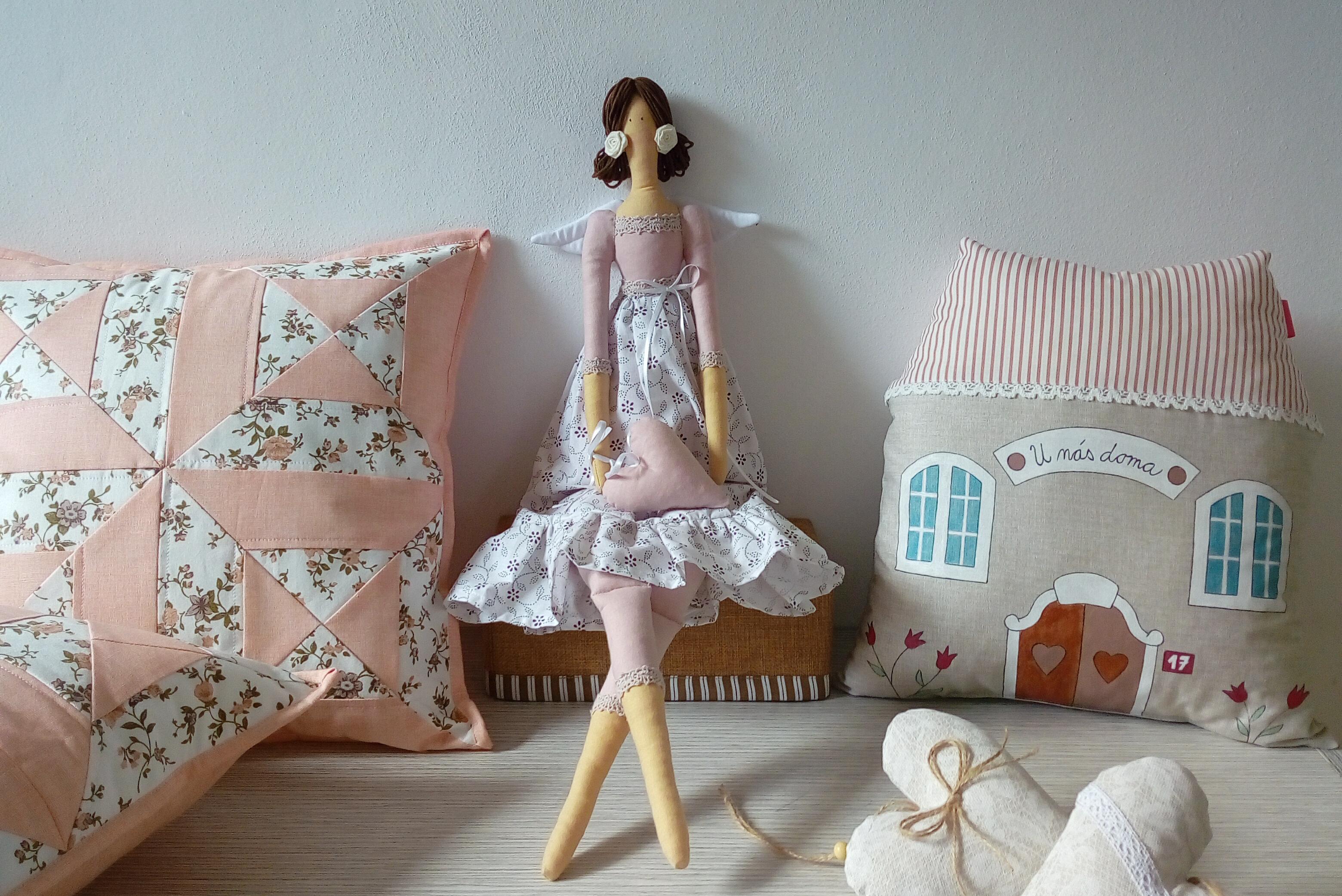 Šité "radosti" od Lady