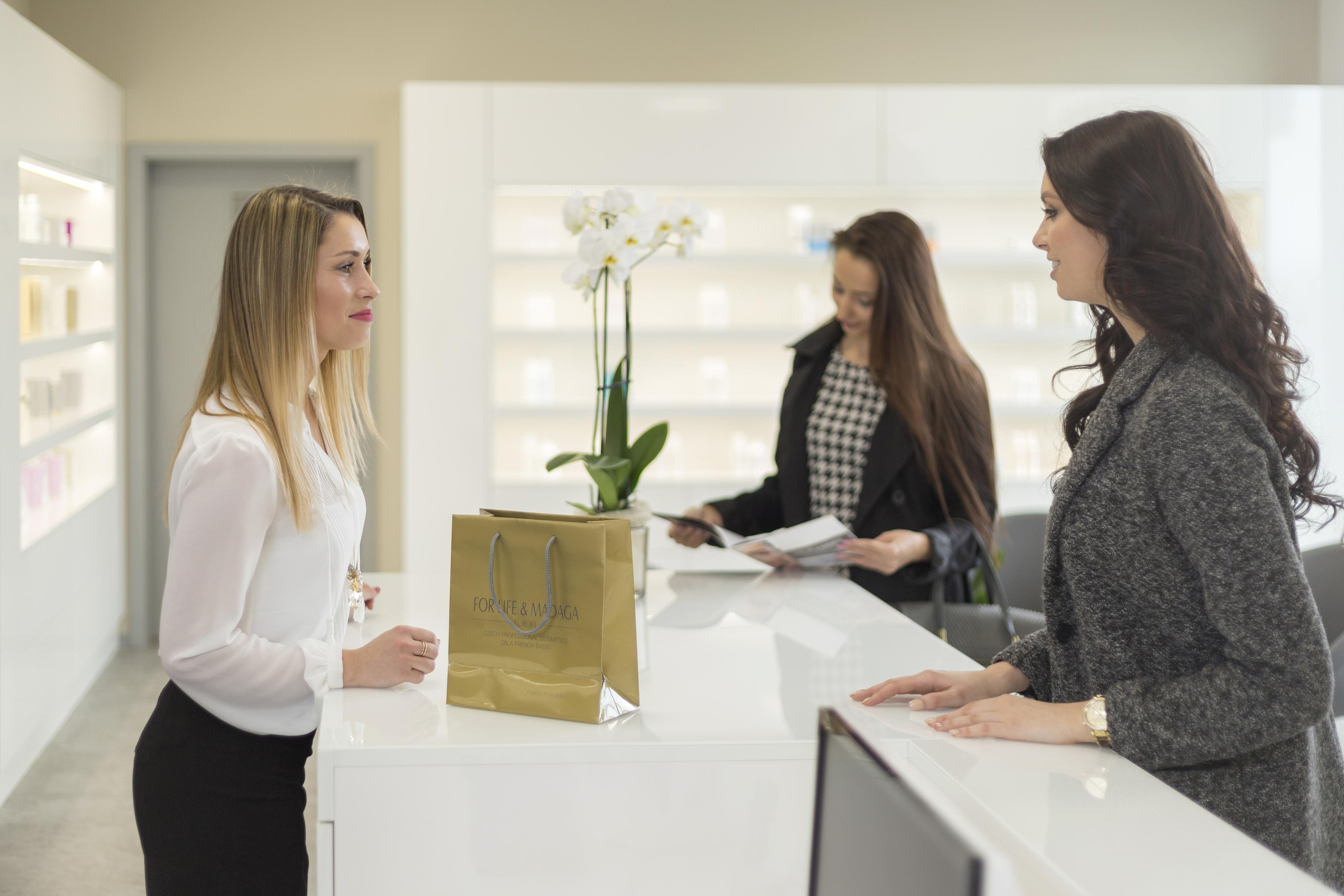 FOR LIFE & MADAGA a. s. foto 2