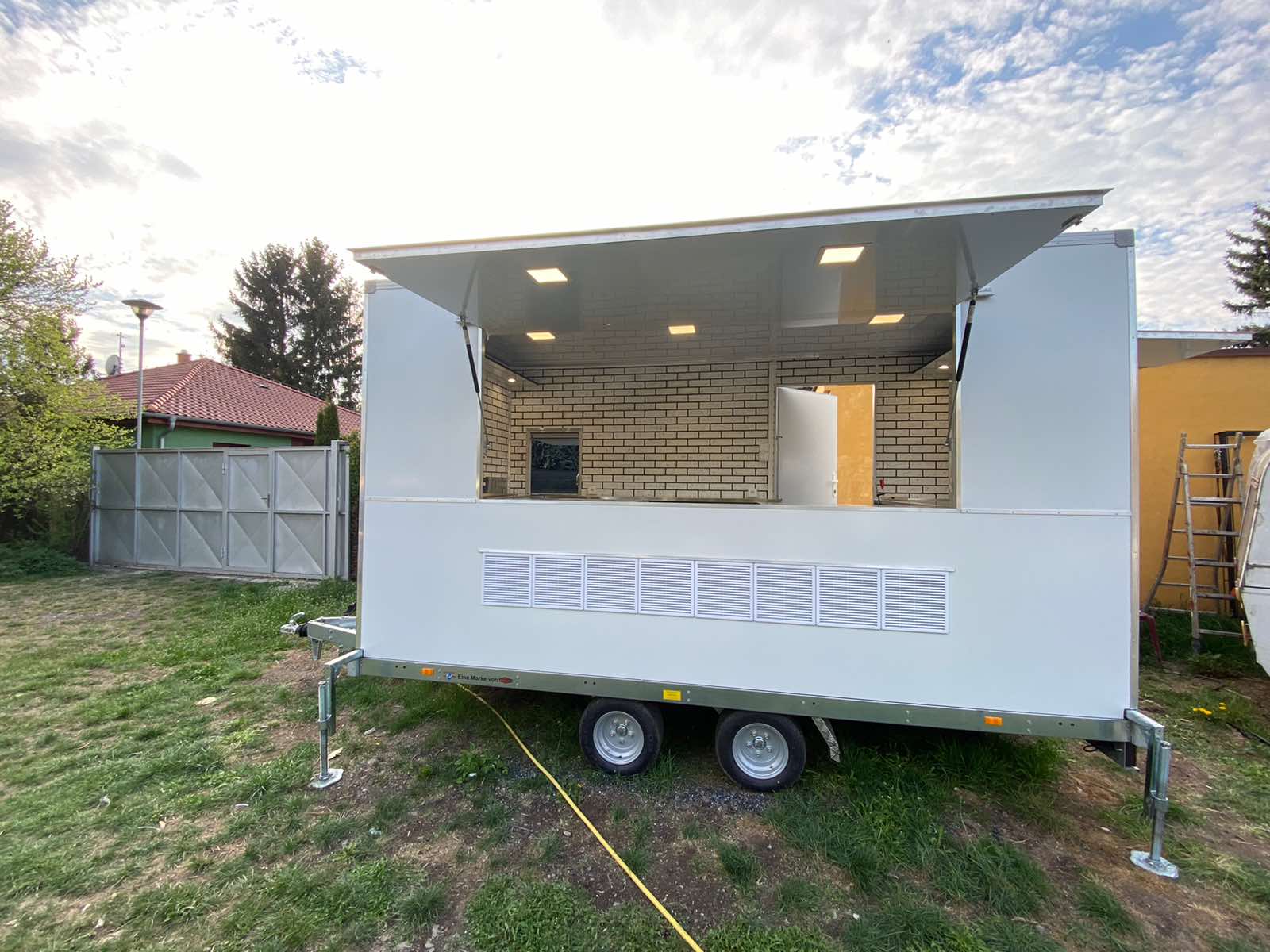 Výroba nástaveb gastro prodejen Alexander Meisner foto 2