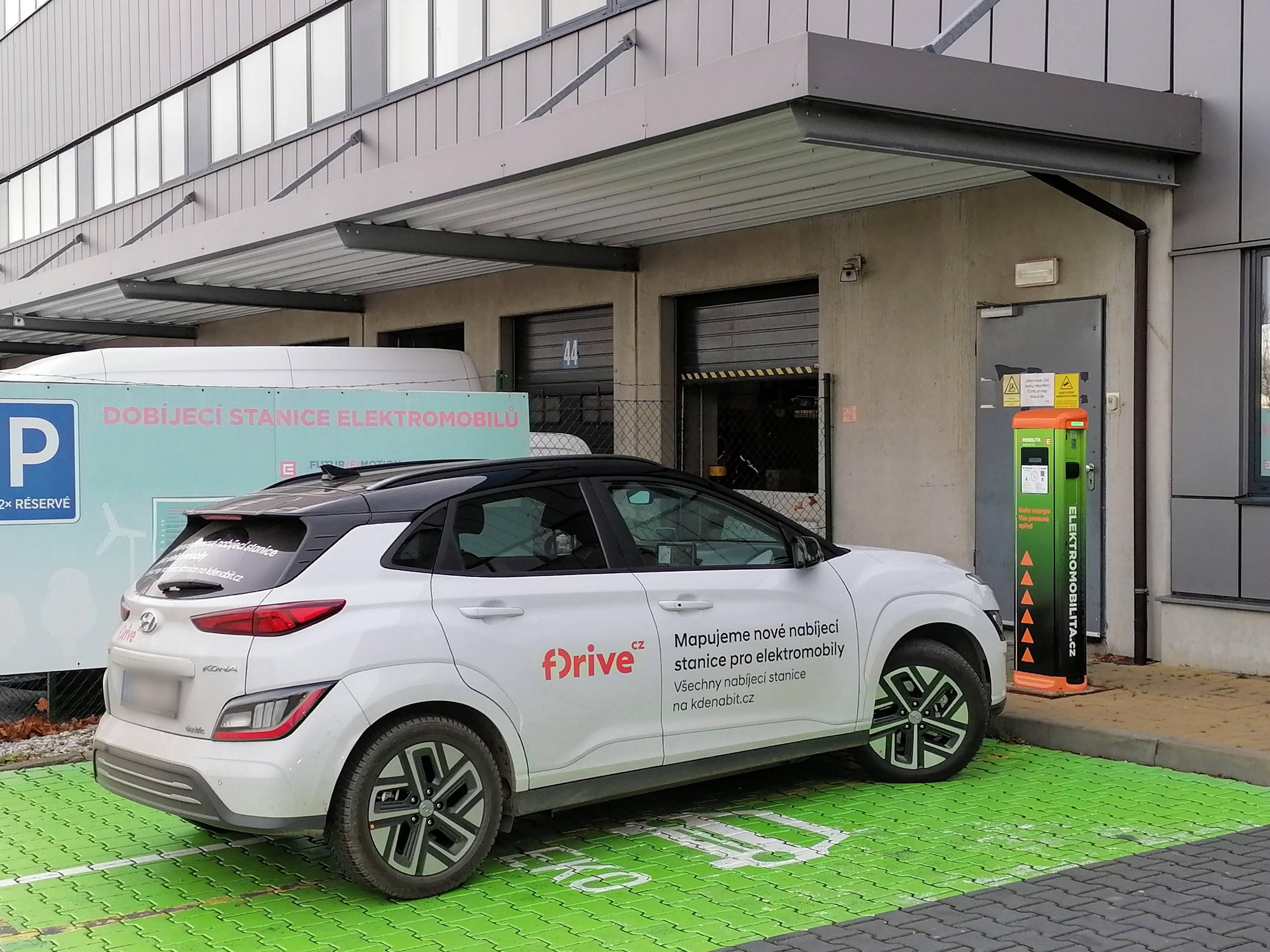 Nabíjecí stanice ČEZ