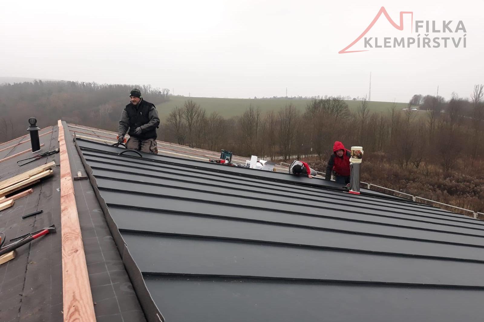 Potřebujete rekonstruovat střechu?