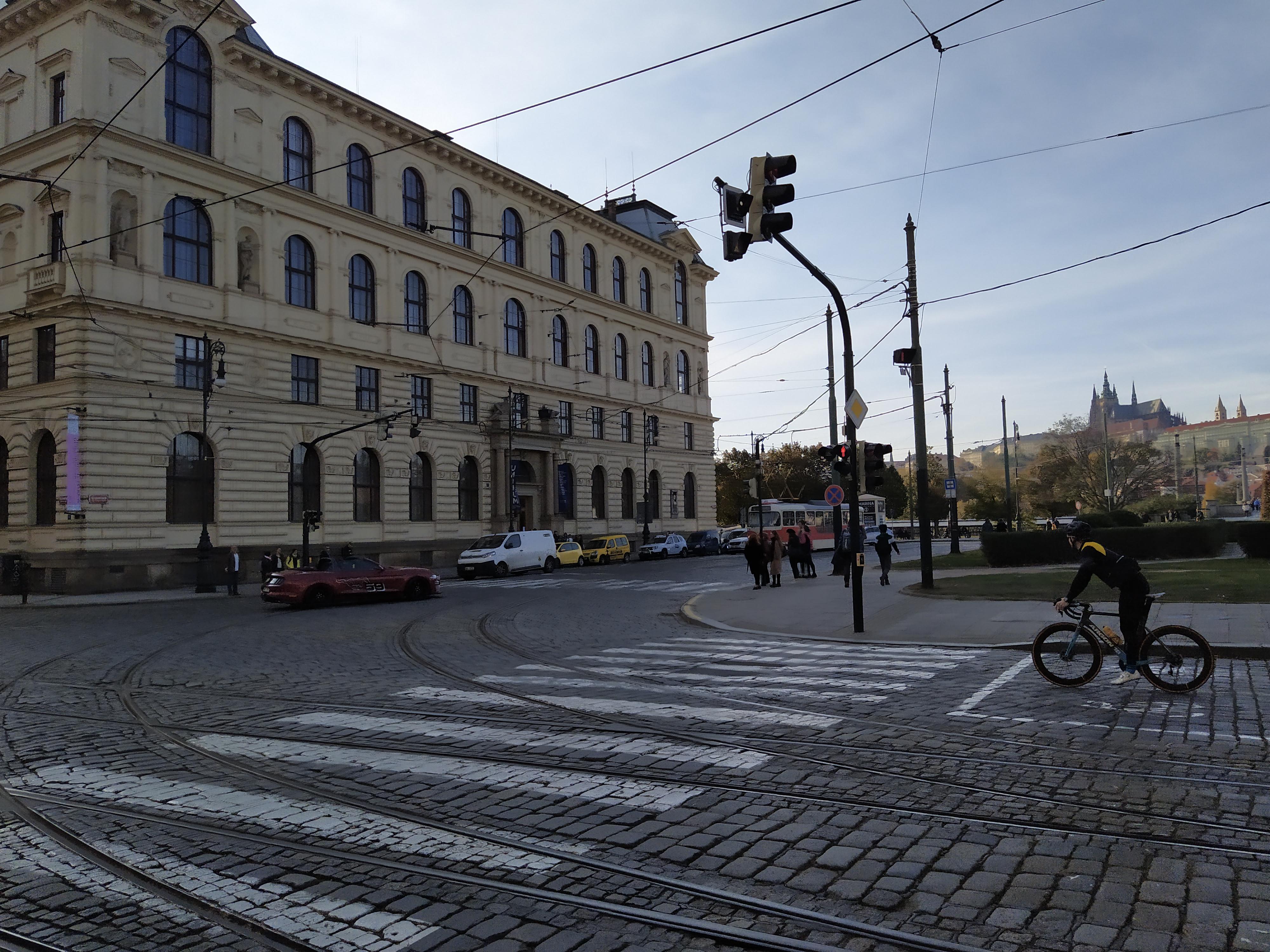 Vysoká škola umĕleckoprůmyslová v Praze foto 3
