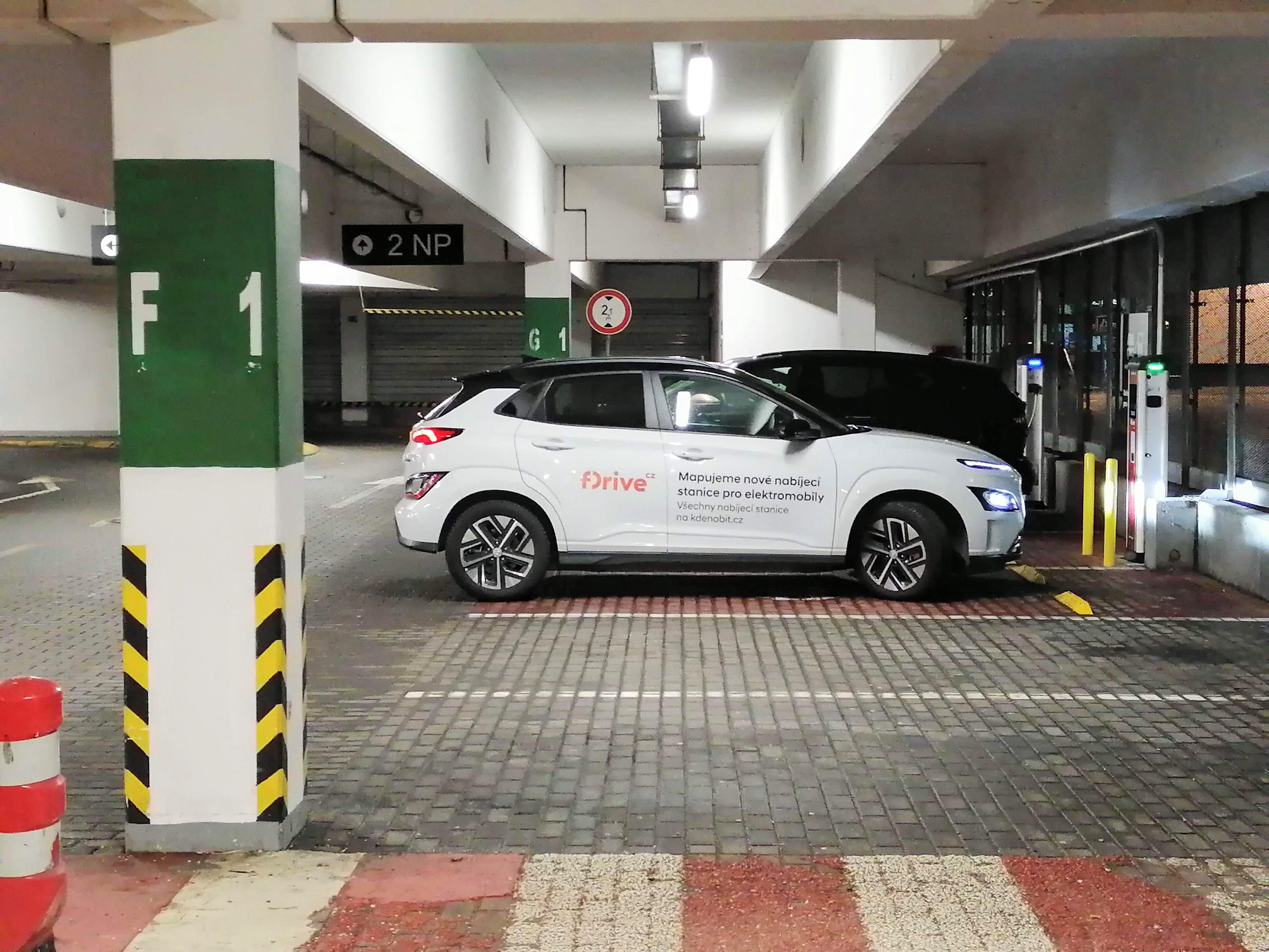 Dobíjecí stanice E.ON Drive