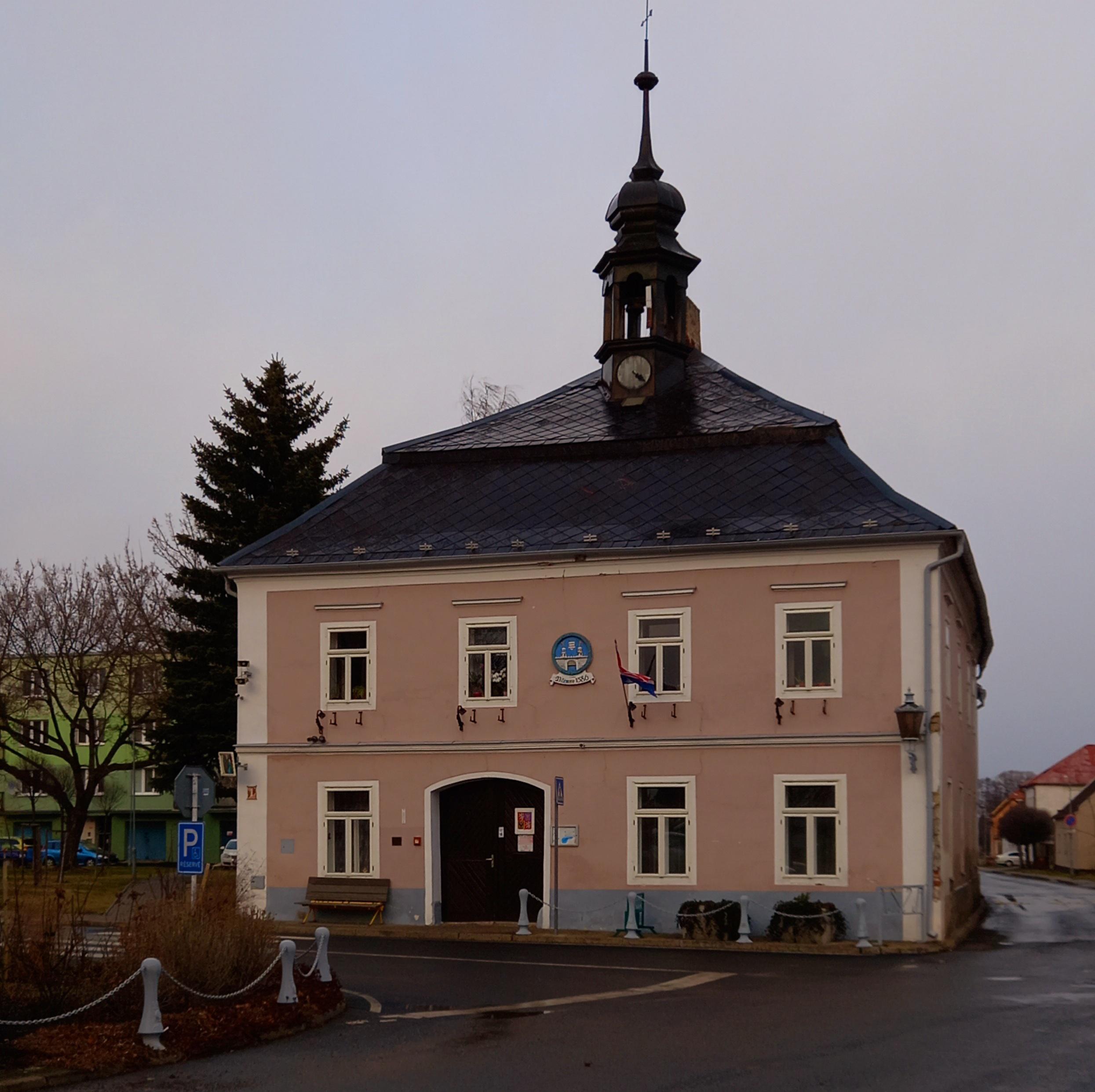Vilémov - obecní úřad foto 5