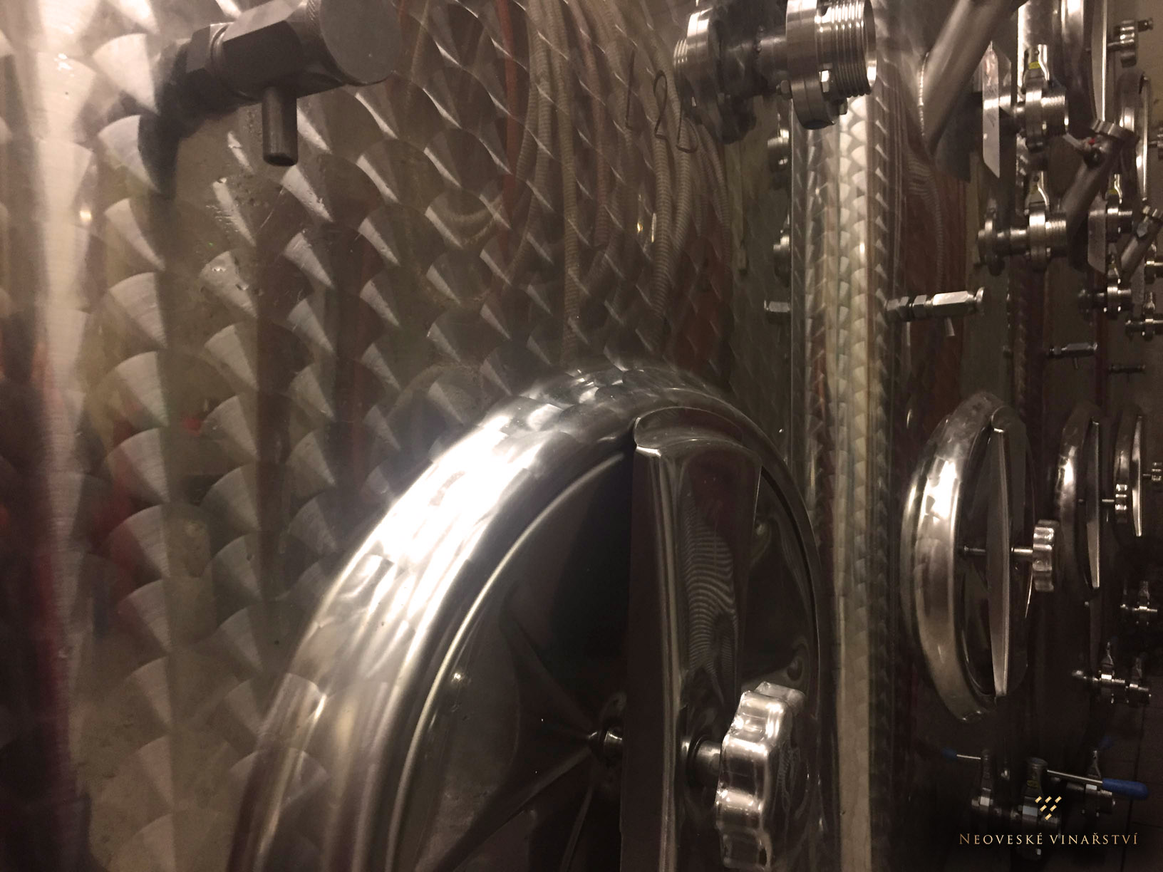 Rodinné vinařství Košut - Vinařský statek foto 3