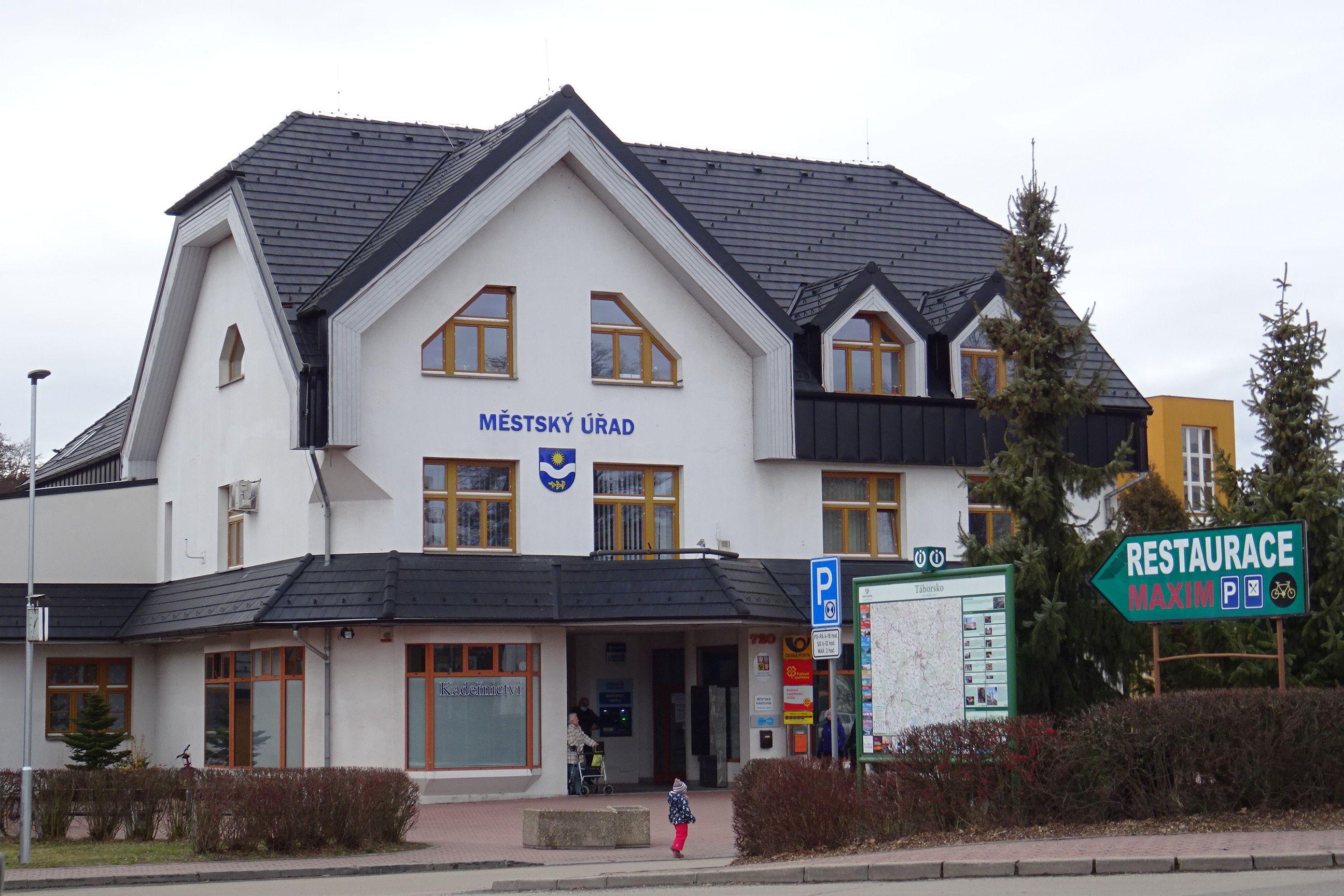 Planá nad Lužnicí - městský úřad foto 5