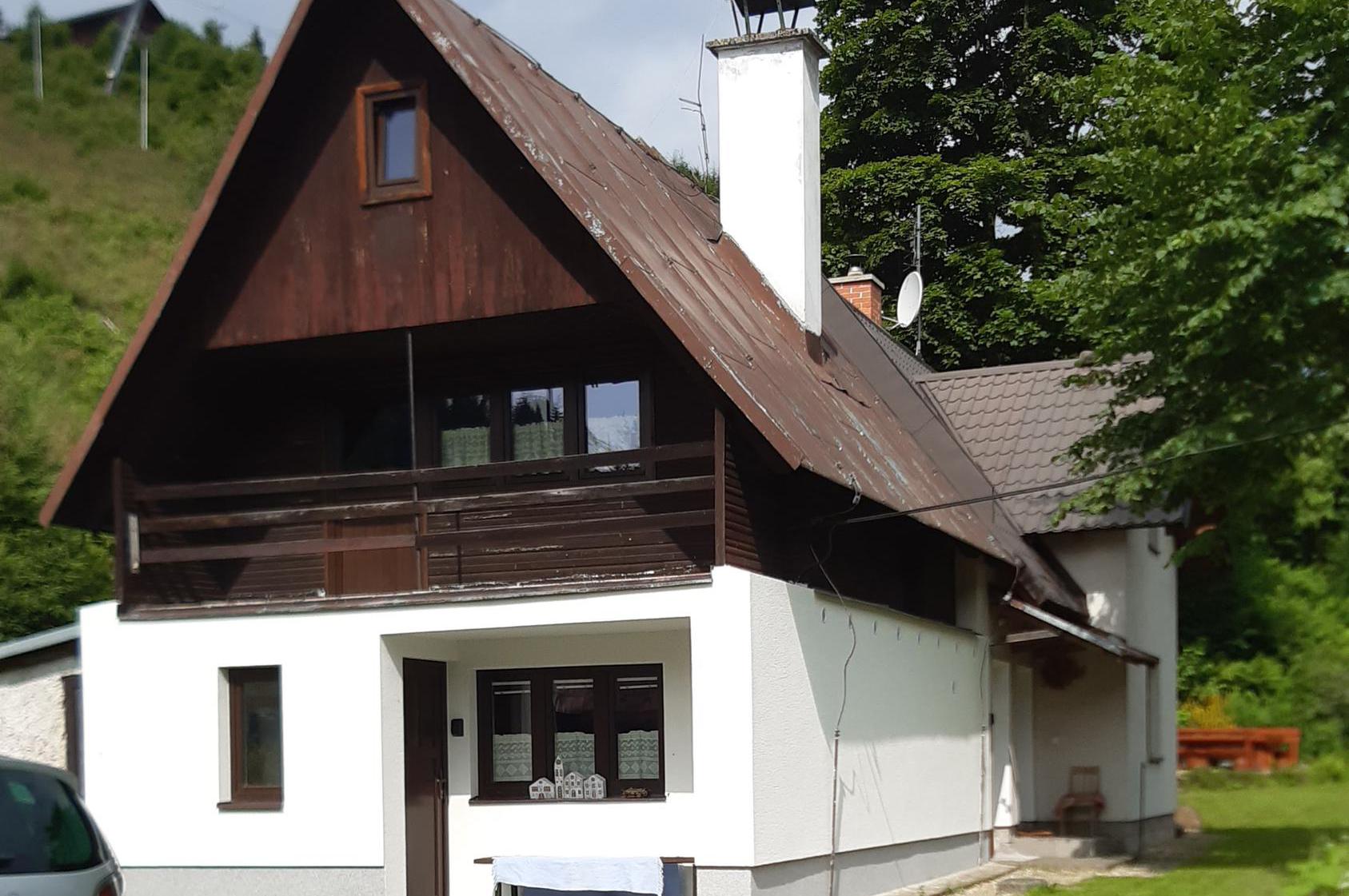 Chata u sjezdovky Petříkov