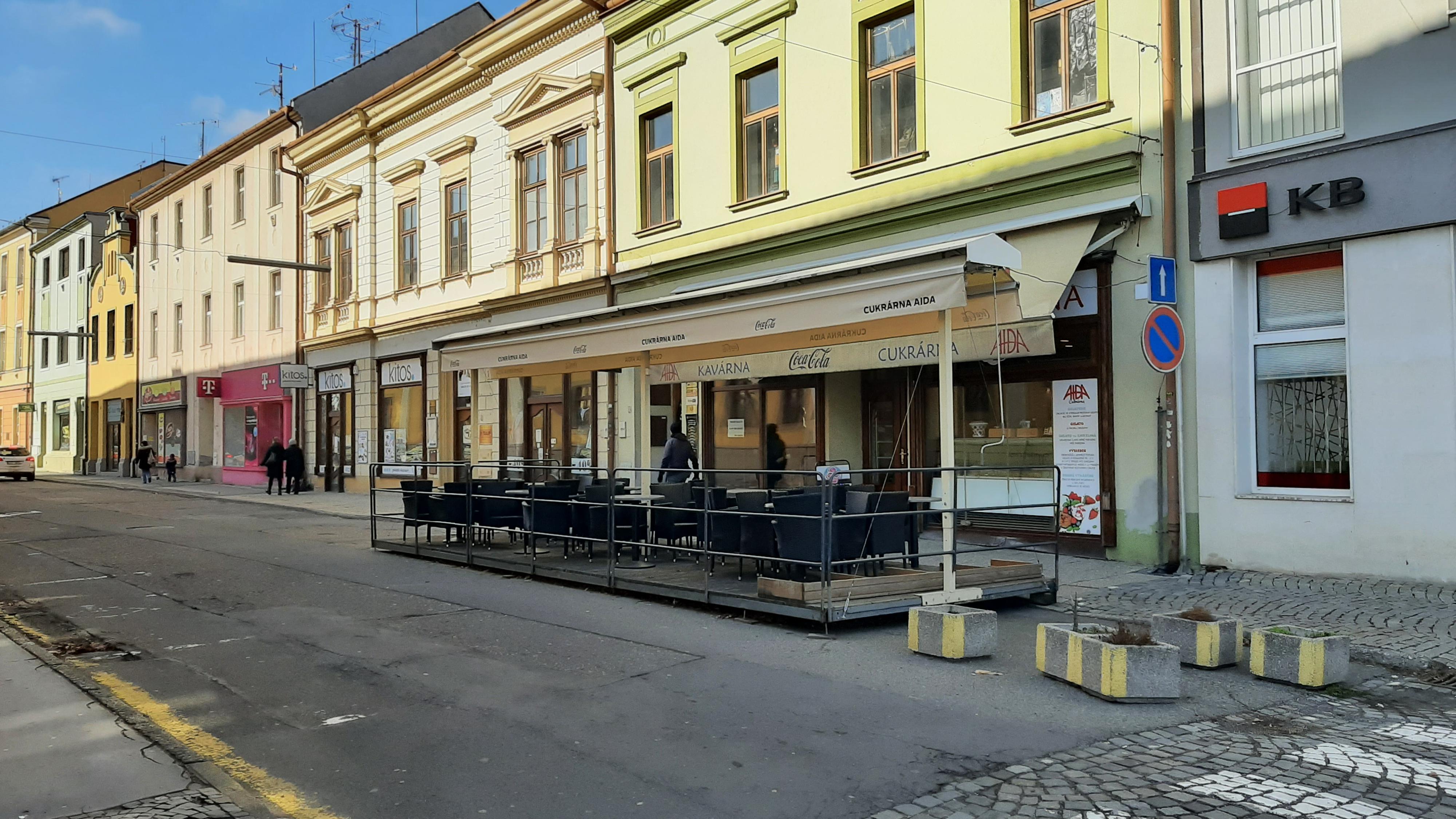 Kavárna a cukrárna AIDA foto 3