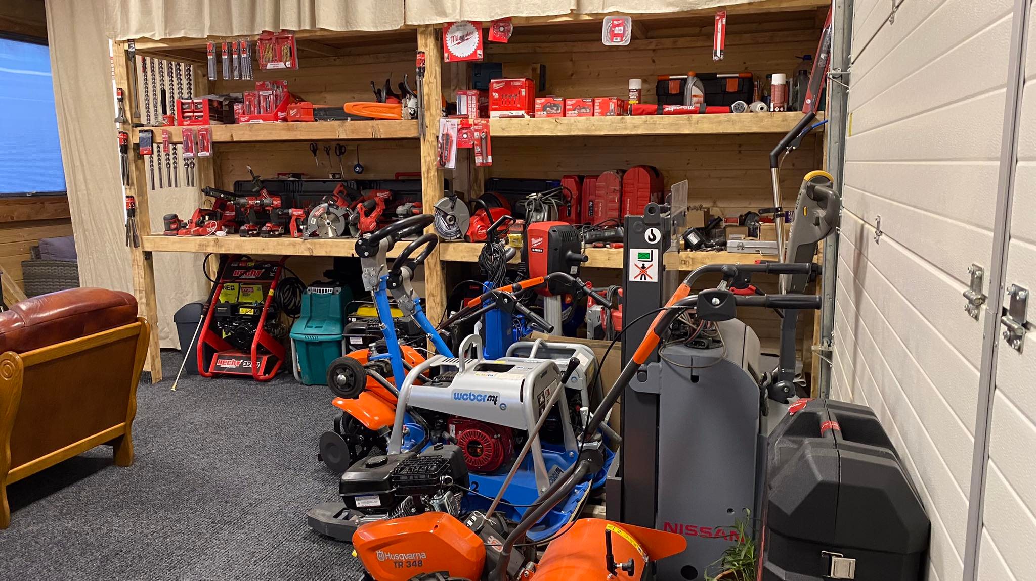 Půjčovna nářadí a zahradní techniky - kolemdomu.cz foto 4