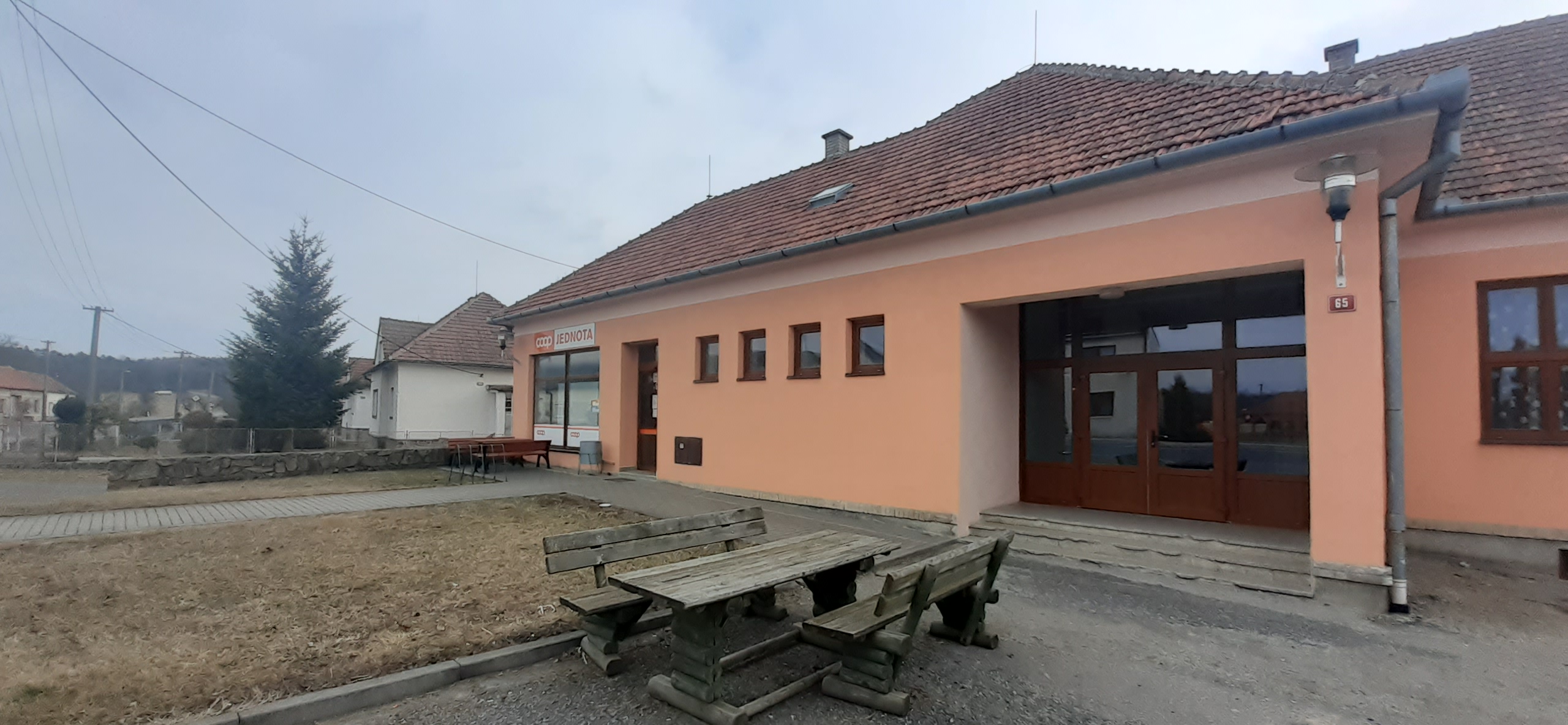 JEDNOTA, spotřební družstvo, Moravský Krumlov – COOP foto 3