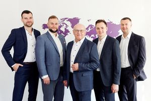 Company graphic Purple Trading