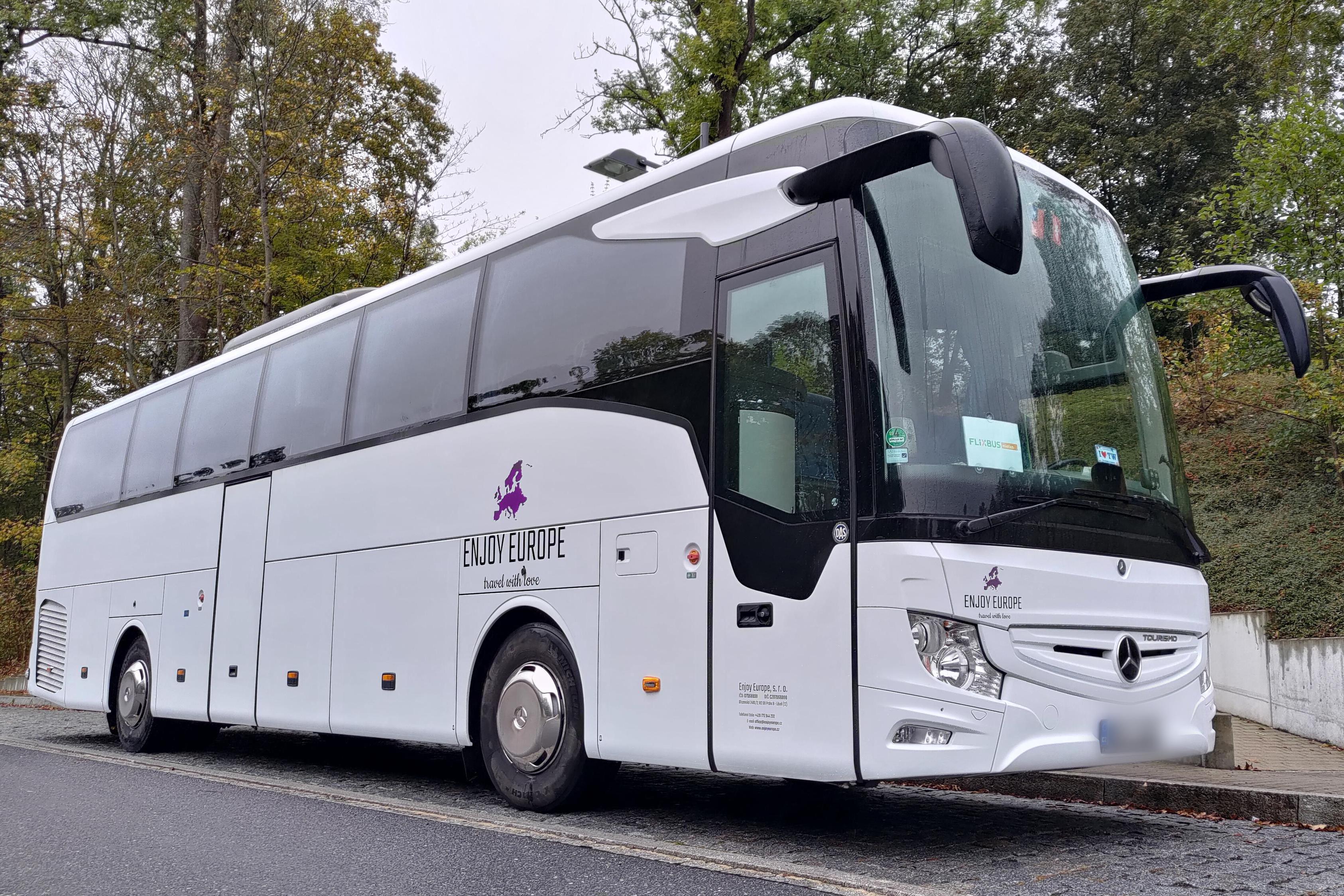 Autobusy Enjoy Europe - travel with love