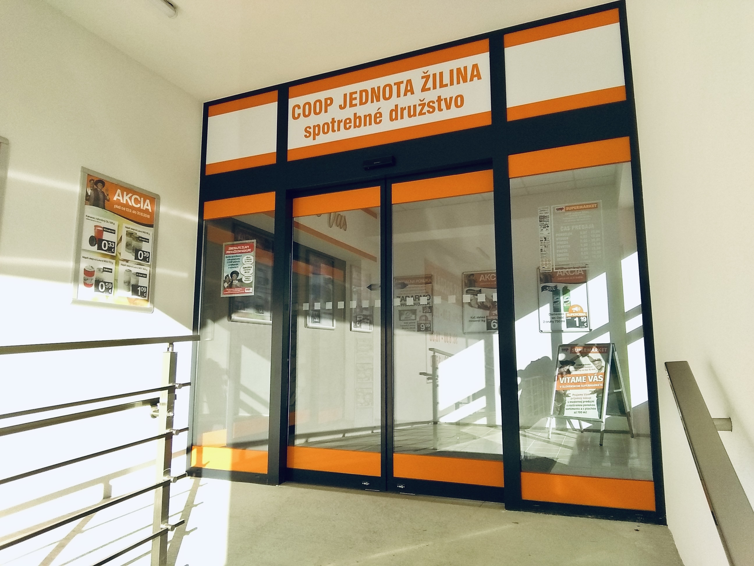 Automatické dveře Ptáček foto 2