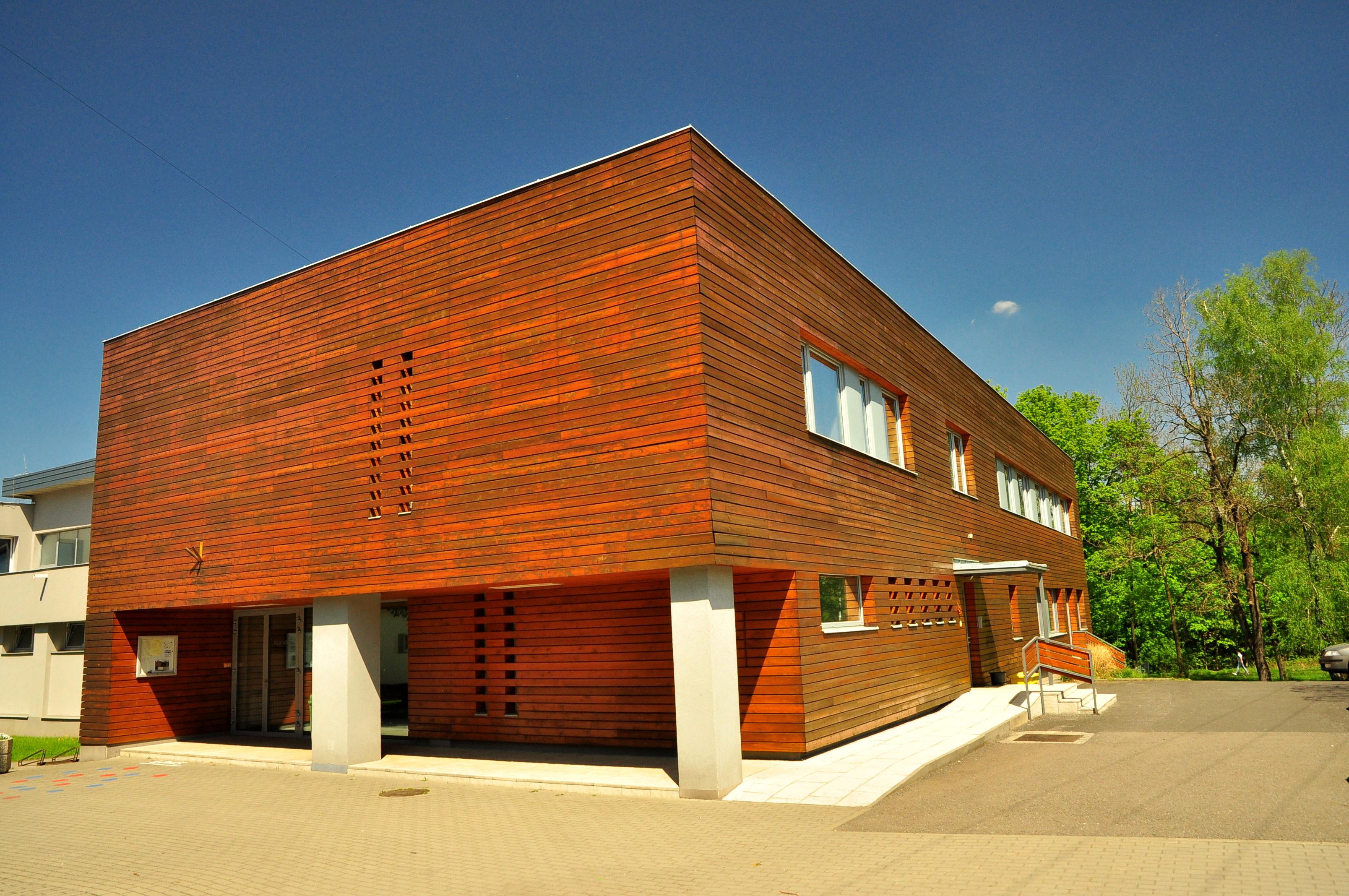 Jubilejní základní škola prezidenta Masaryka a Mateřská škola Trojanovice, okres Nový Jičín