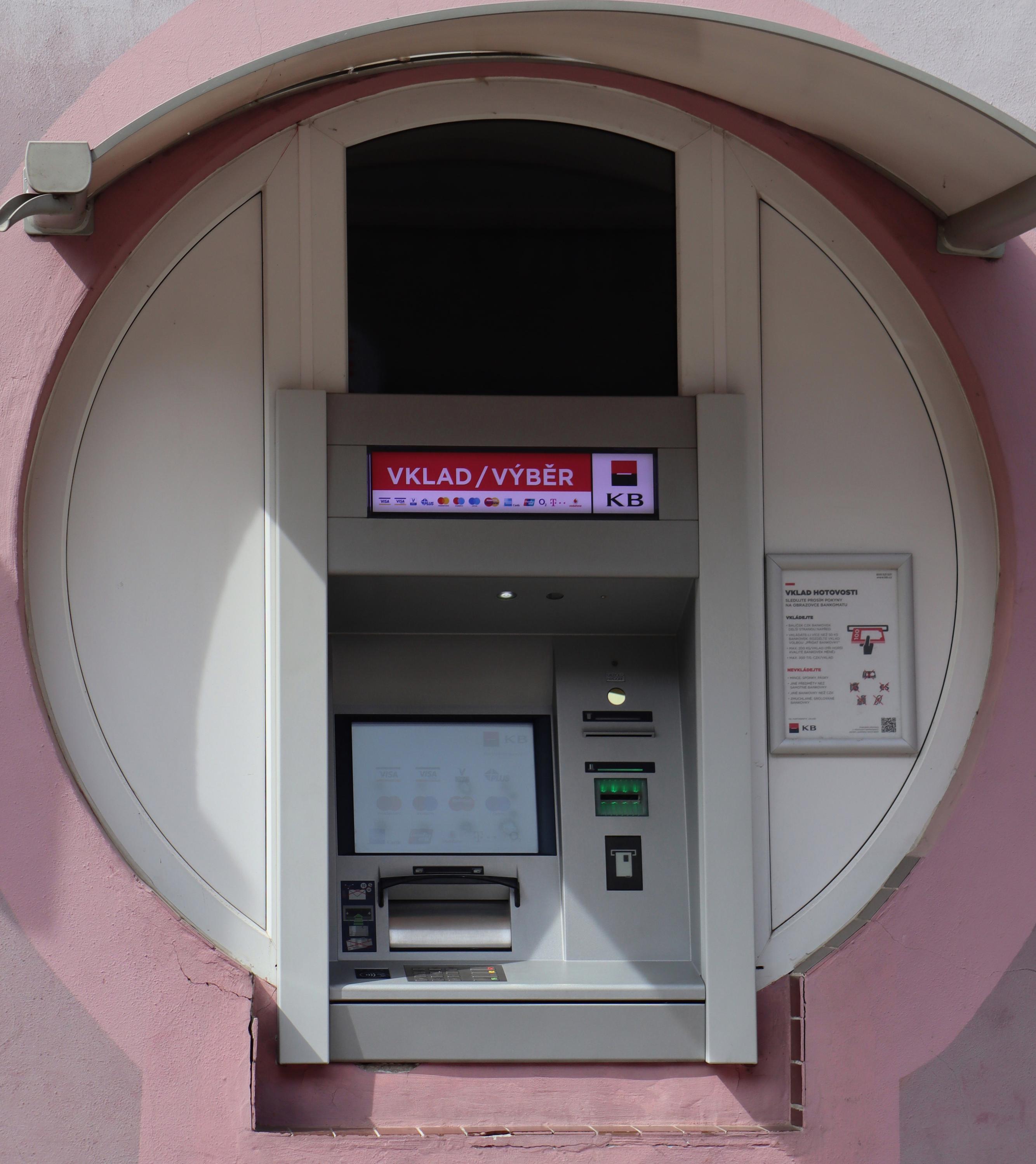 Bankomat Komerční banky foto 3