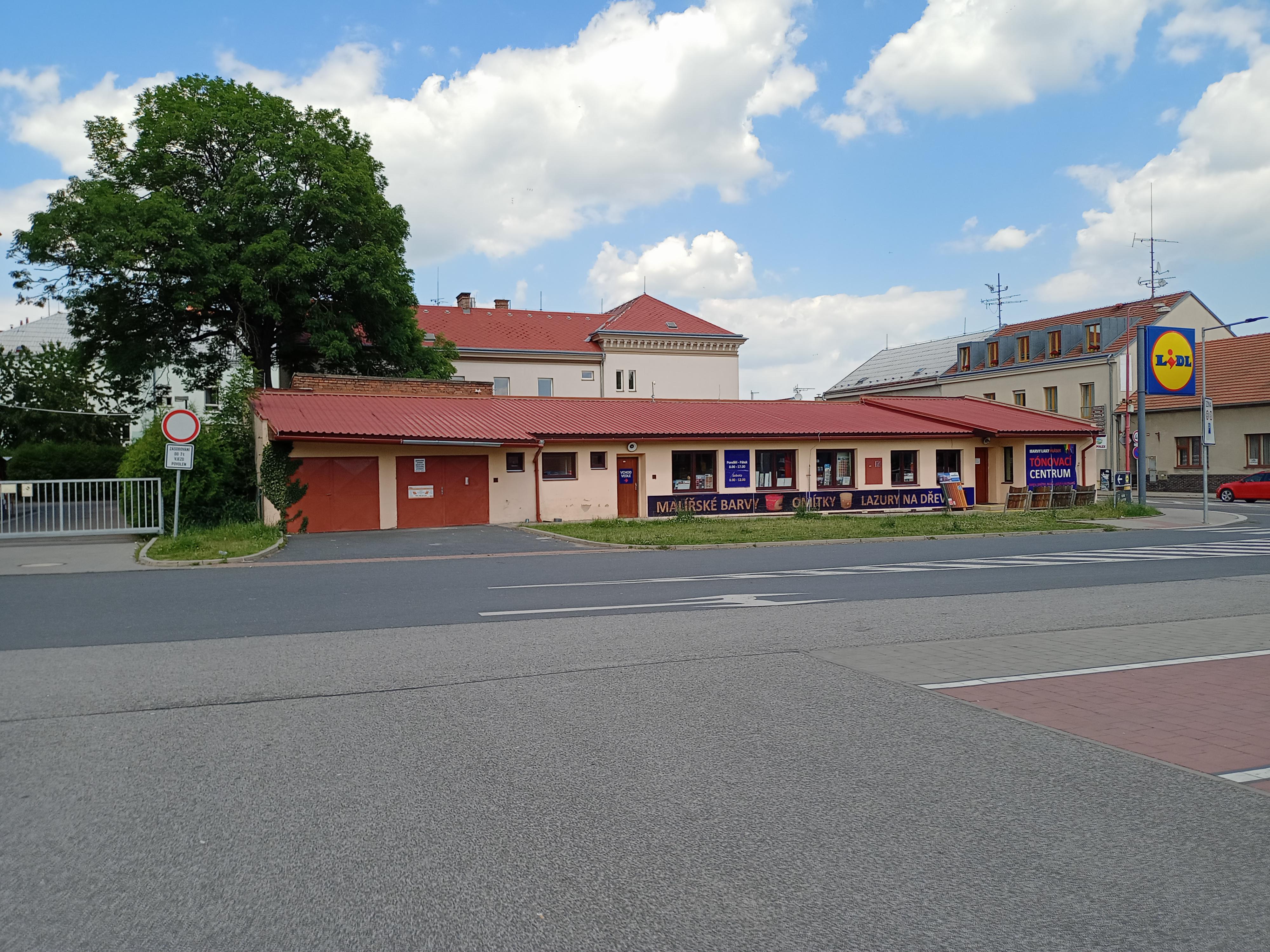Barvy a laky - Hlásek foto 6