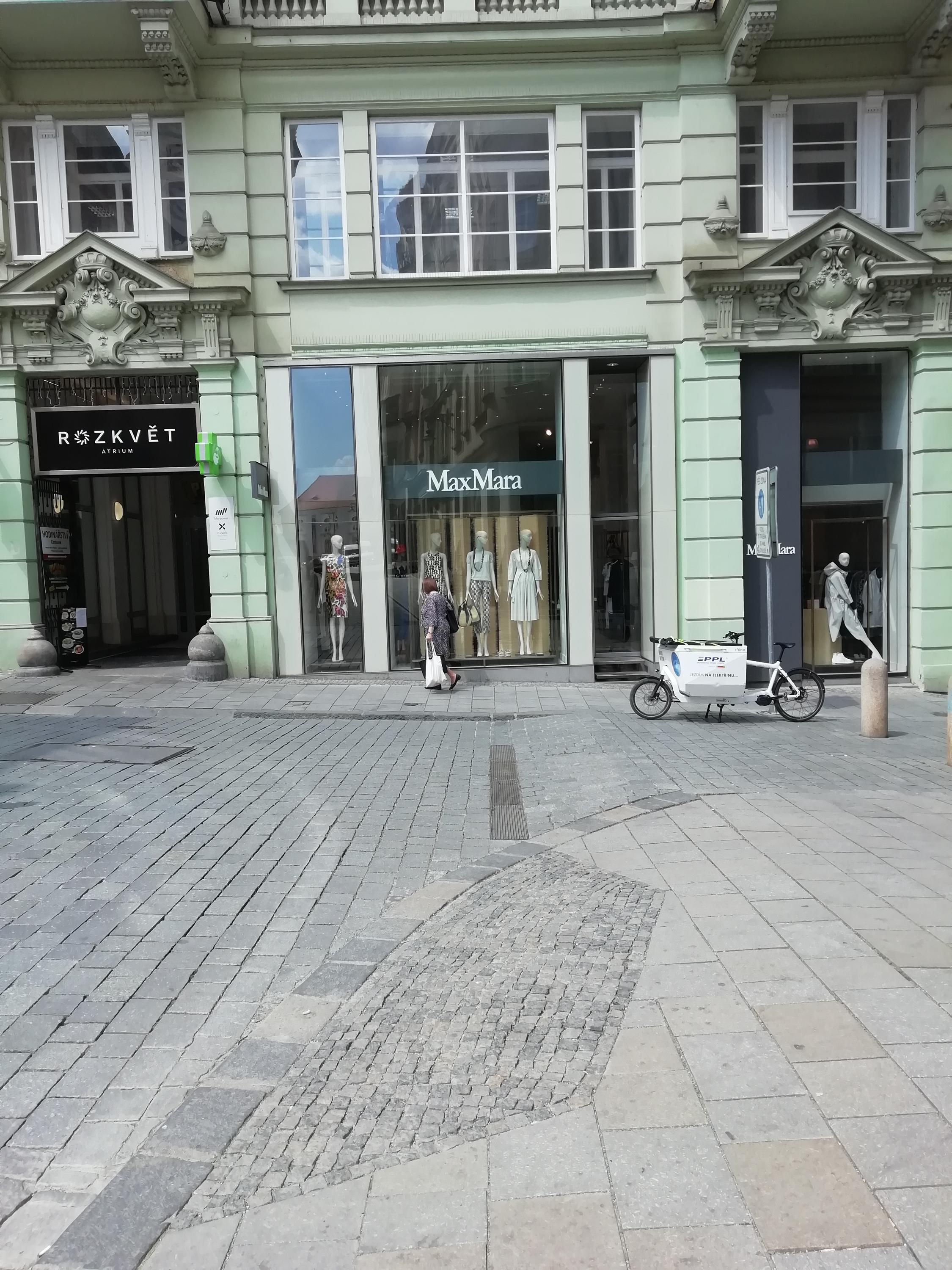 MaxMara foto 4