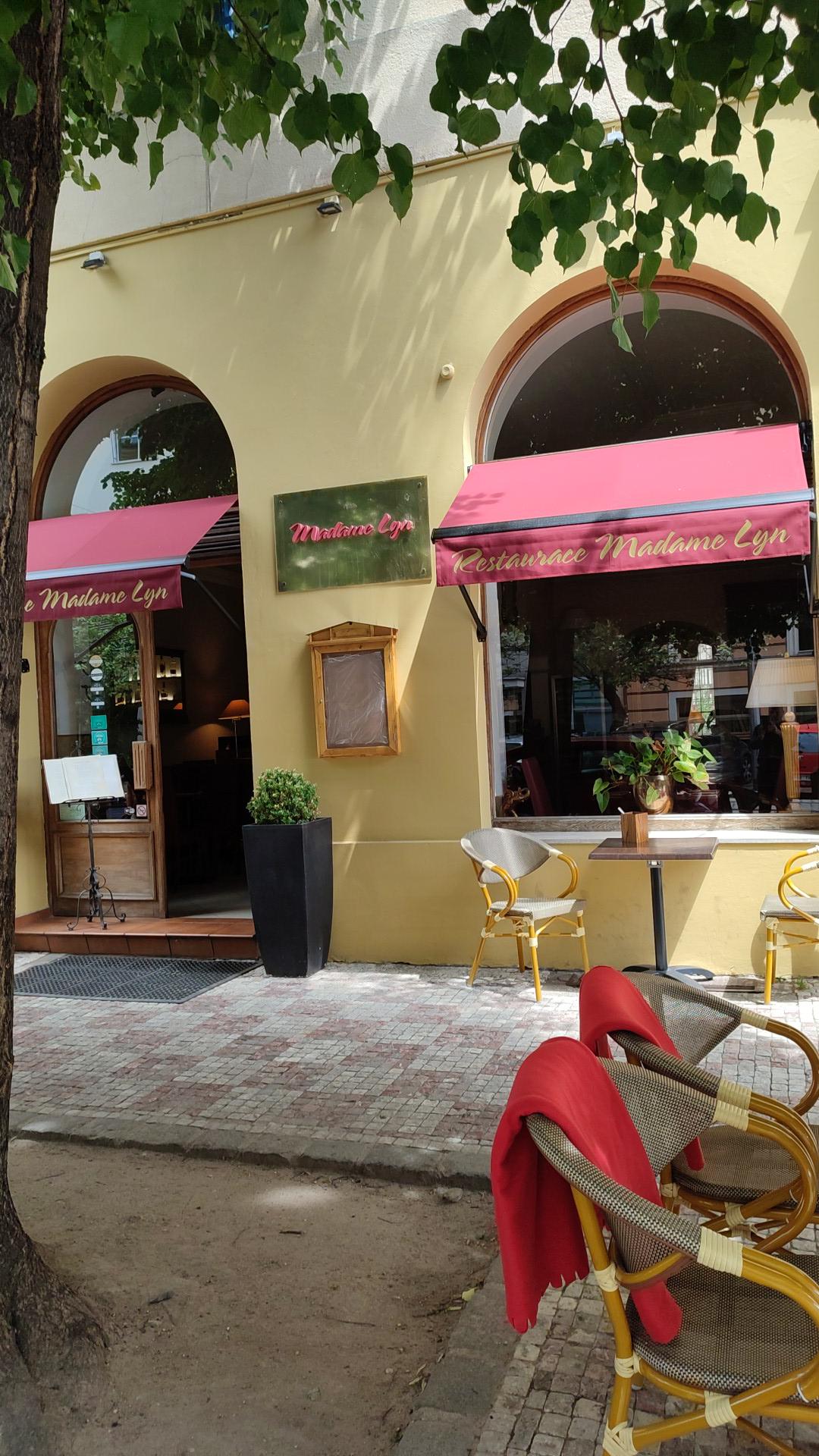 Madame Lyn Restaurant foto 5