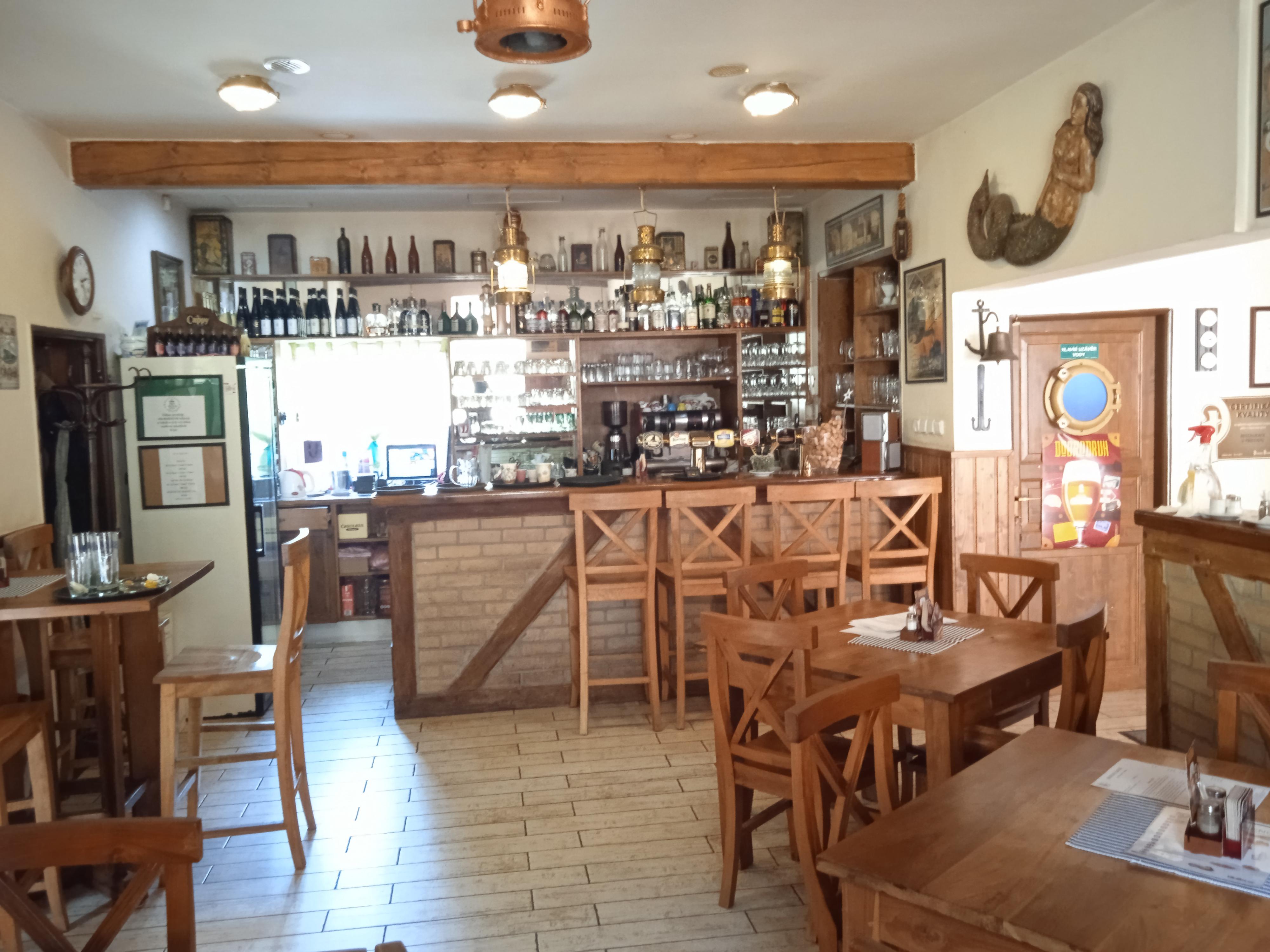 Restaurace U Přístavu foto 4