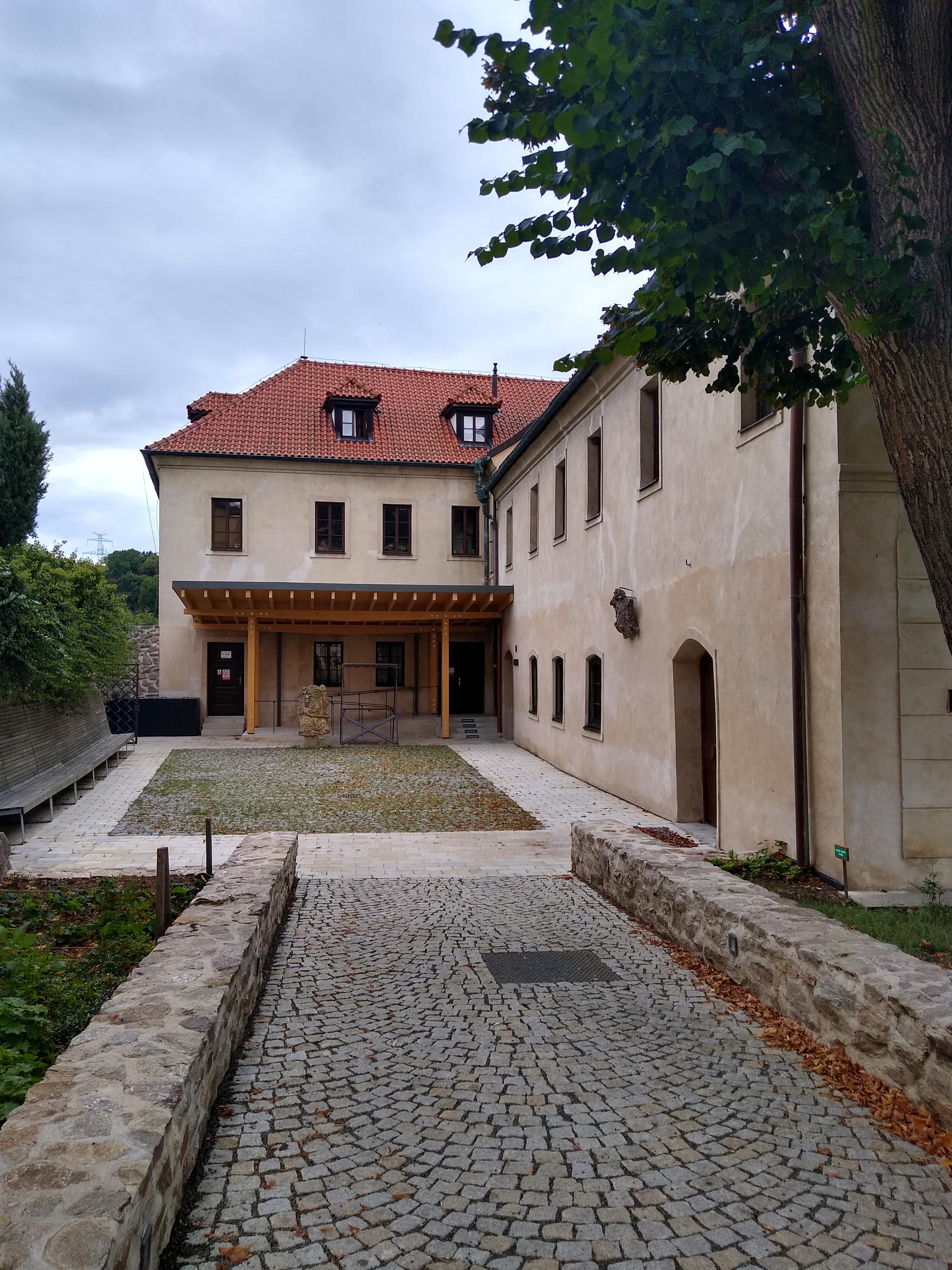 Městská knihovna Kadaň foto 2