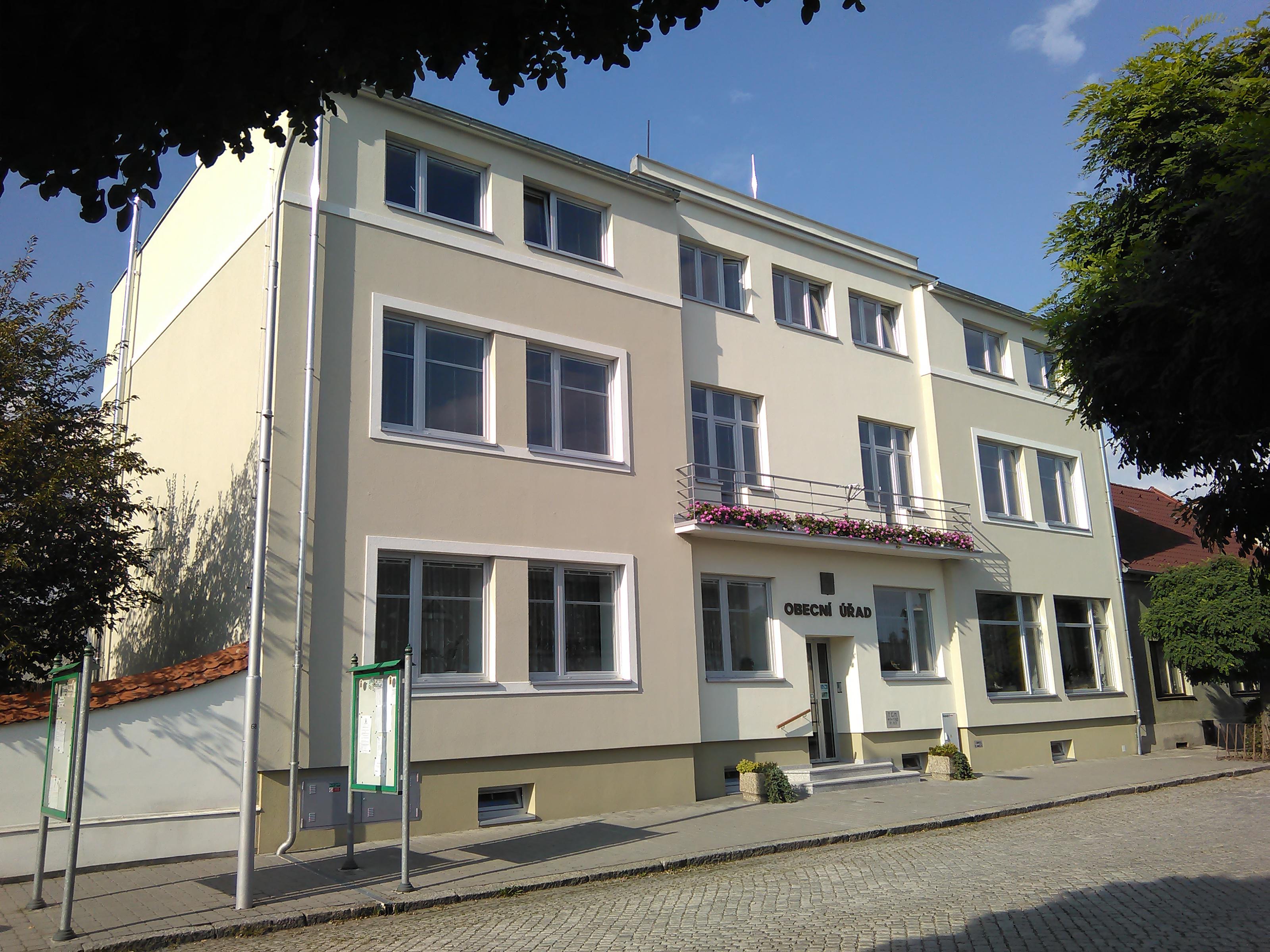 Tlumačov - obecní úřad foto 2