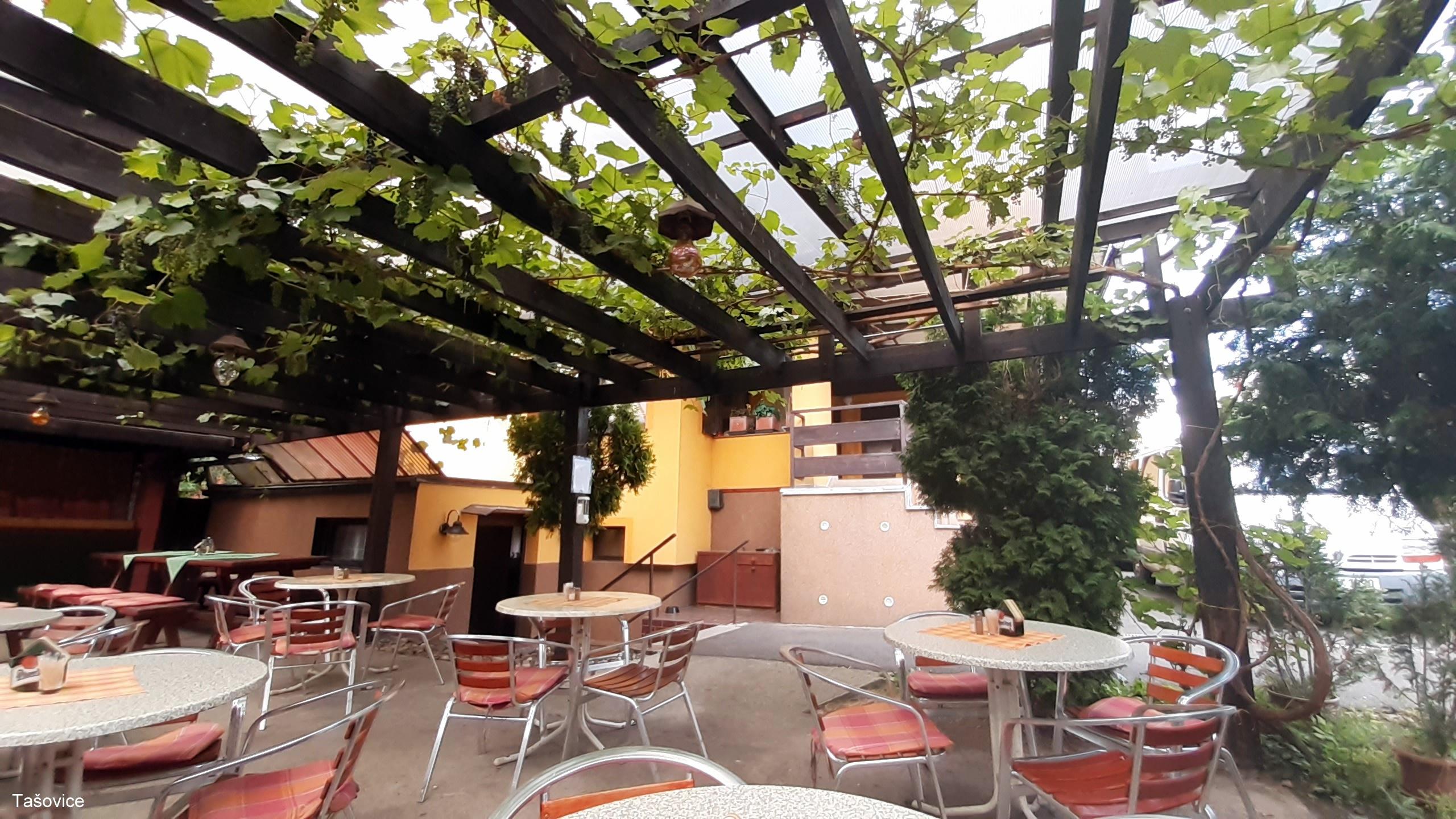 Restaurace U Kapličky foto 2