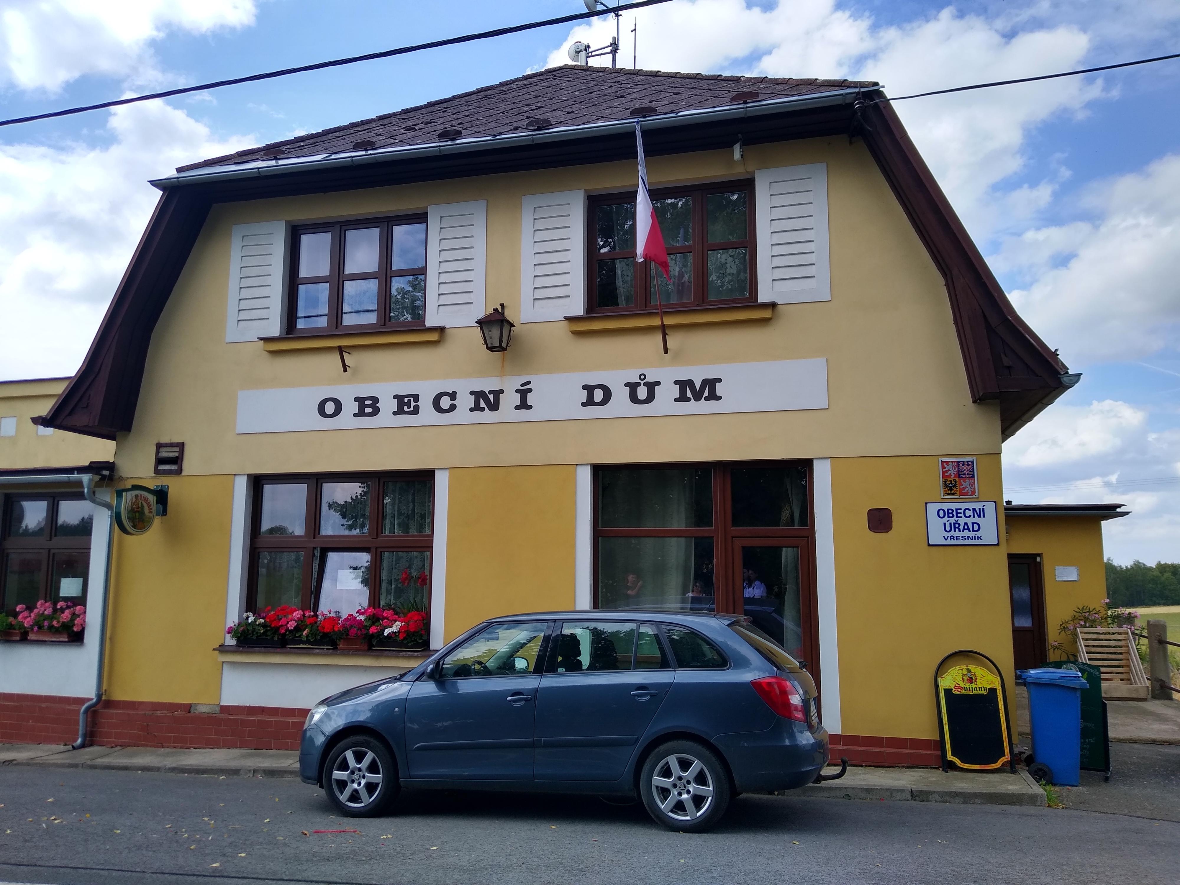 Vřesník - obecní úřad foto 3