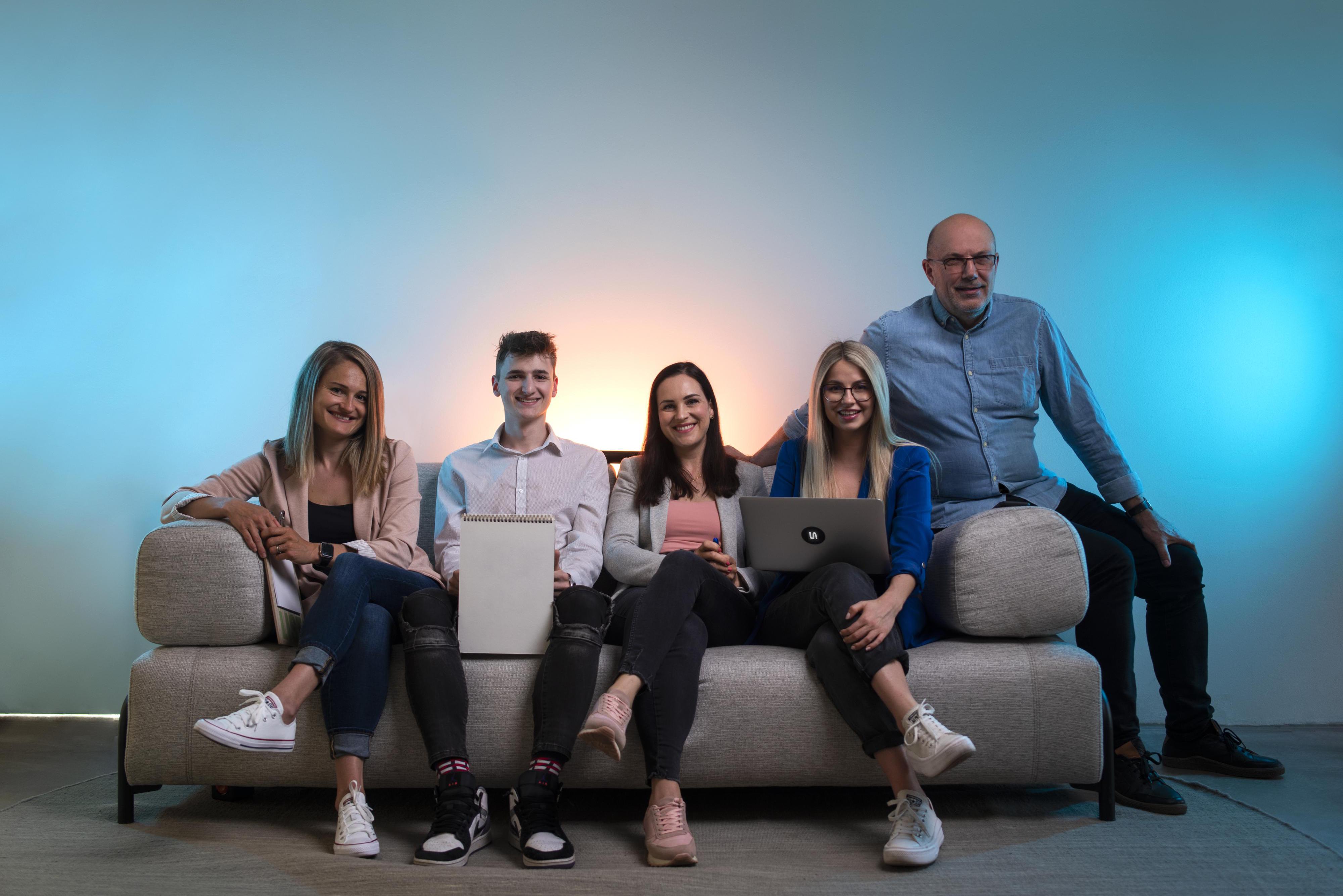 LOGISTICKÁ AKADEMIE s.r.o.