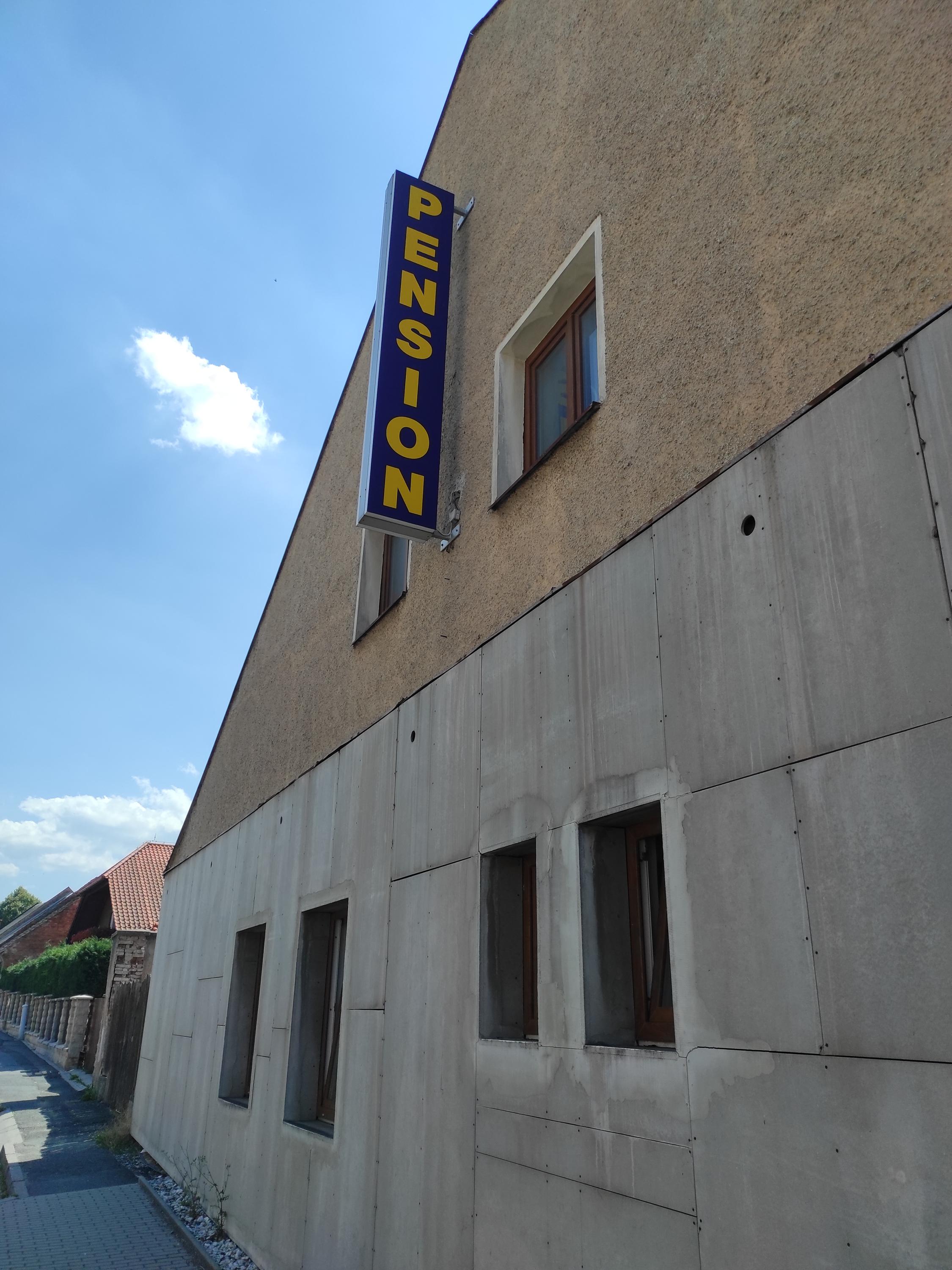 Restaurant & Penzion Jelenka foto 2