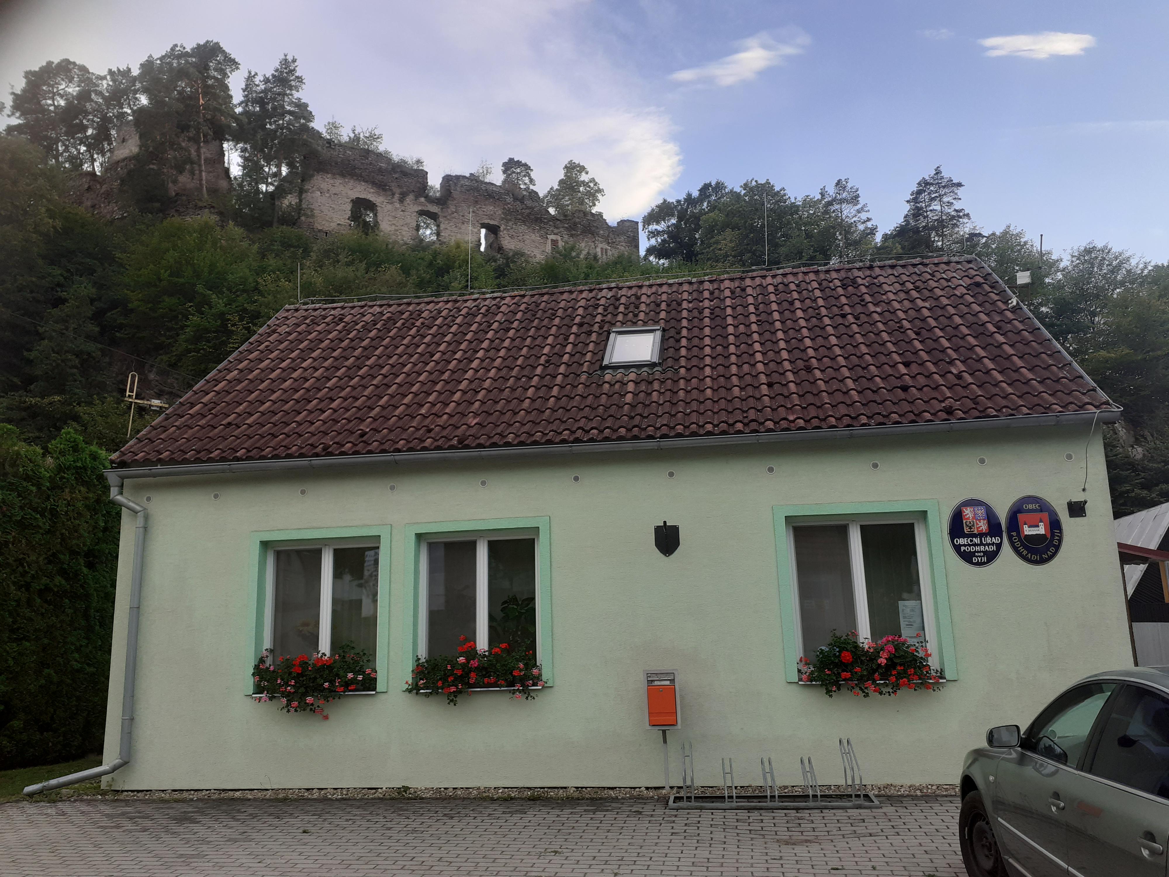 Podhradí nad Dyjí - obecní úřad foto 3