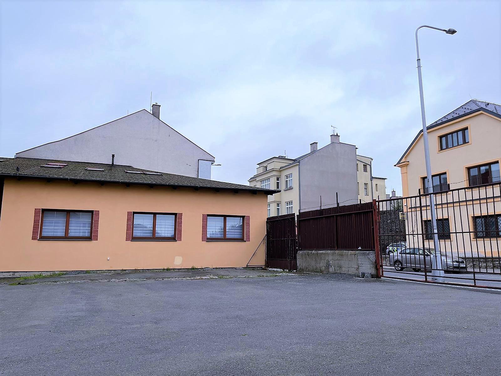 JUDr. Lucie Melzerová, Ph.D., notář foto 2