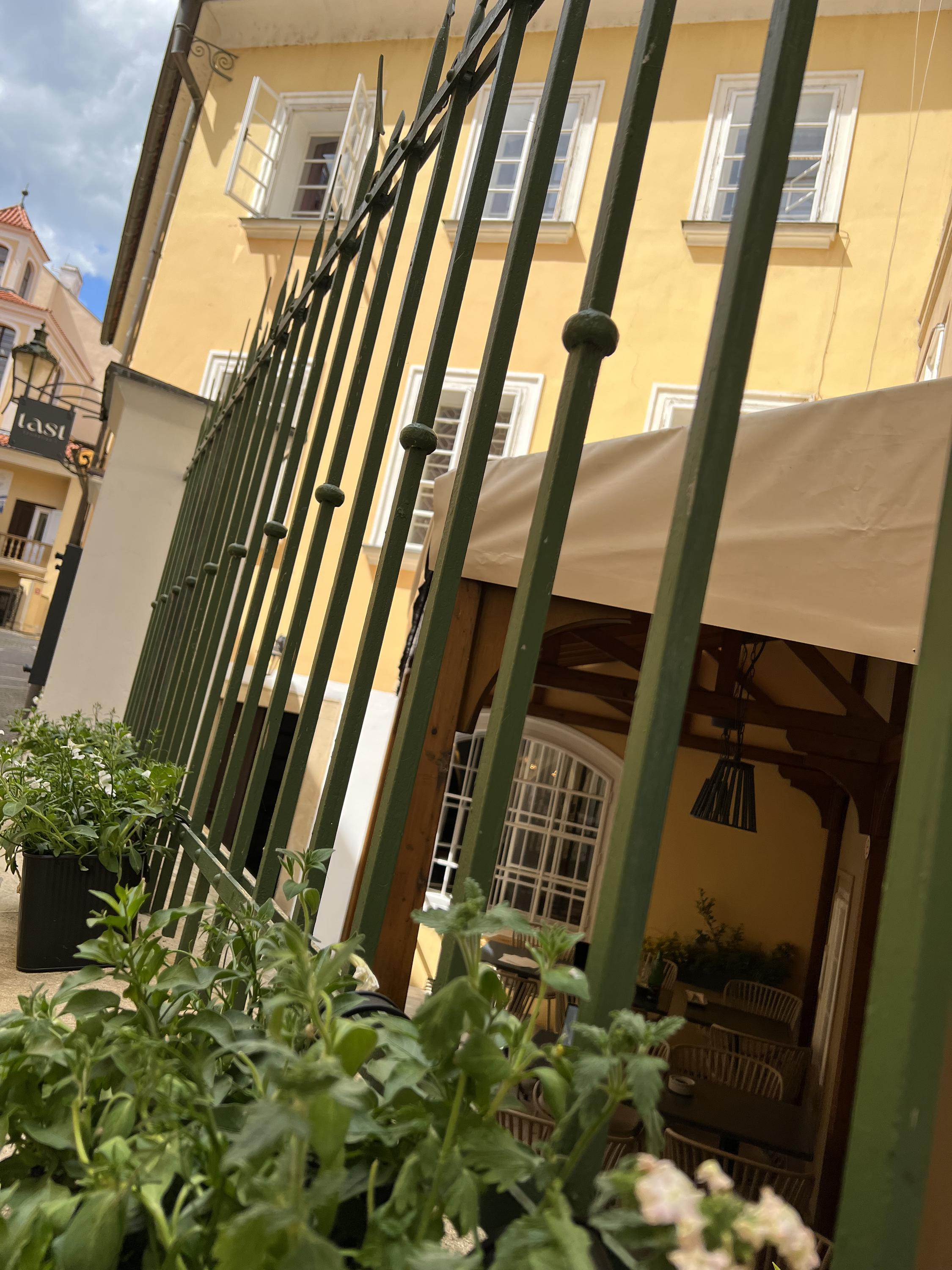 tāst restaurant foto 6