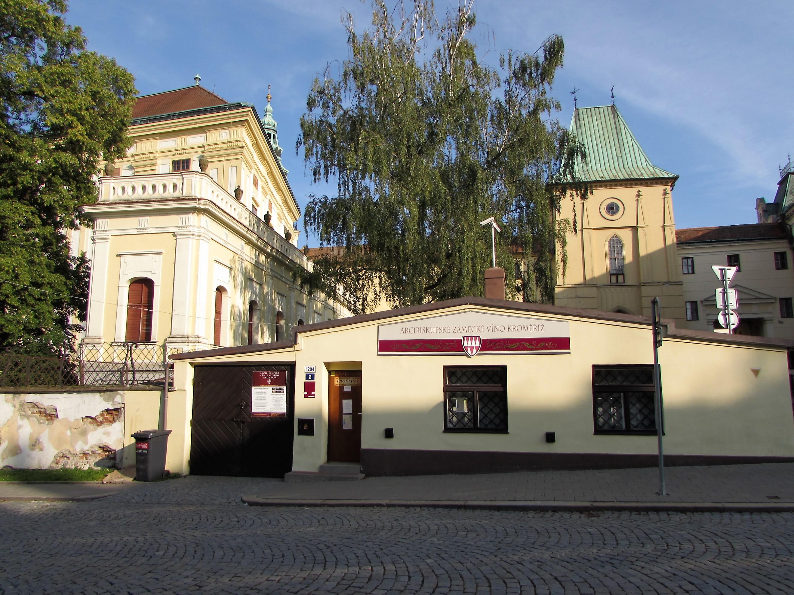 Arcibiskupské zámecké víno Kroměříž foto 5