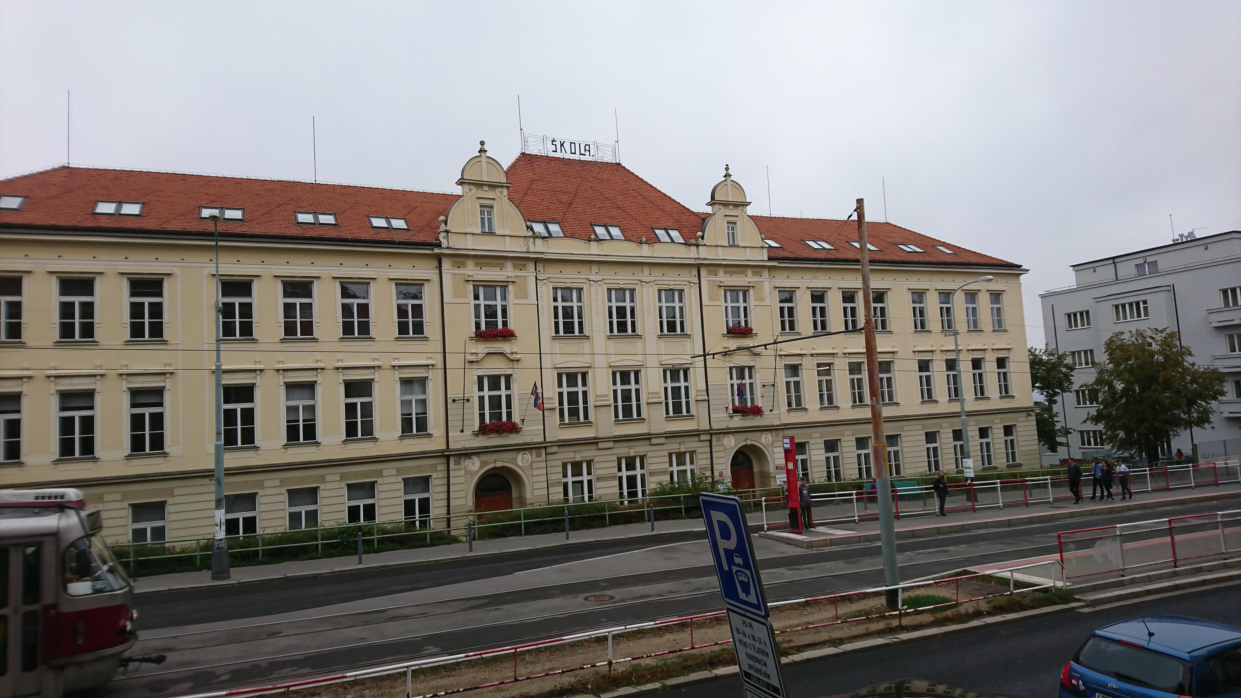 ZŠ Marjánka, Praha 6 foto 2