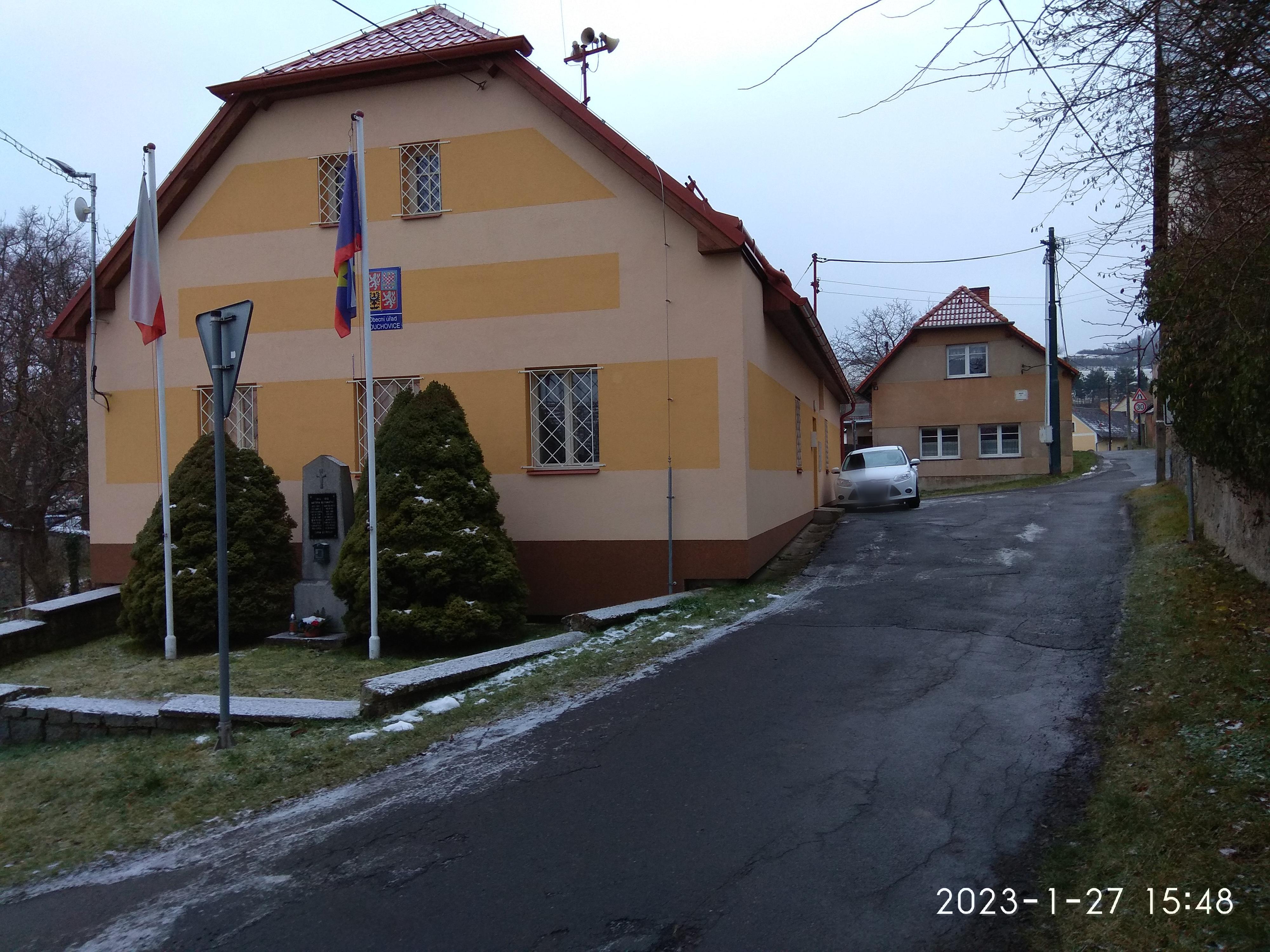 Zduchovice - obecní úřad foto 4