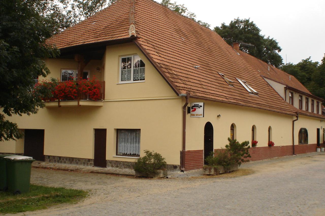 INOCENC ŠÍR & SYNOVÉ