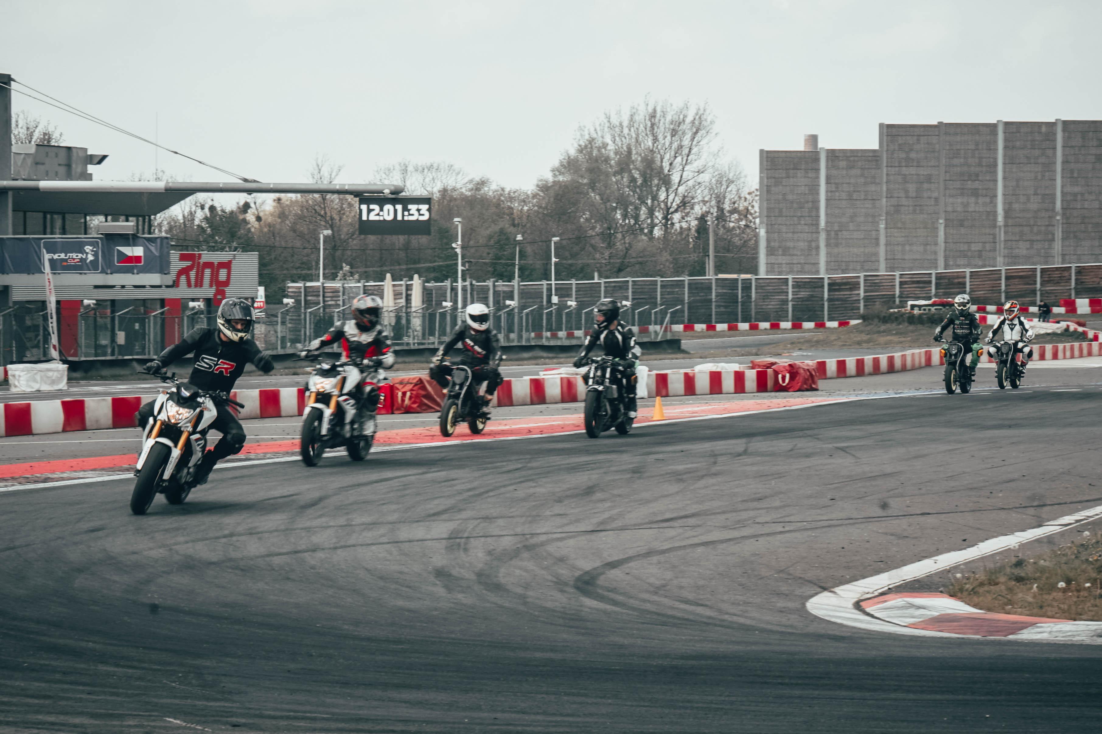 SR Motoškola foto 3