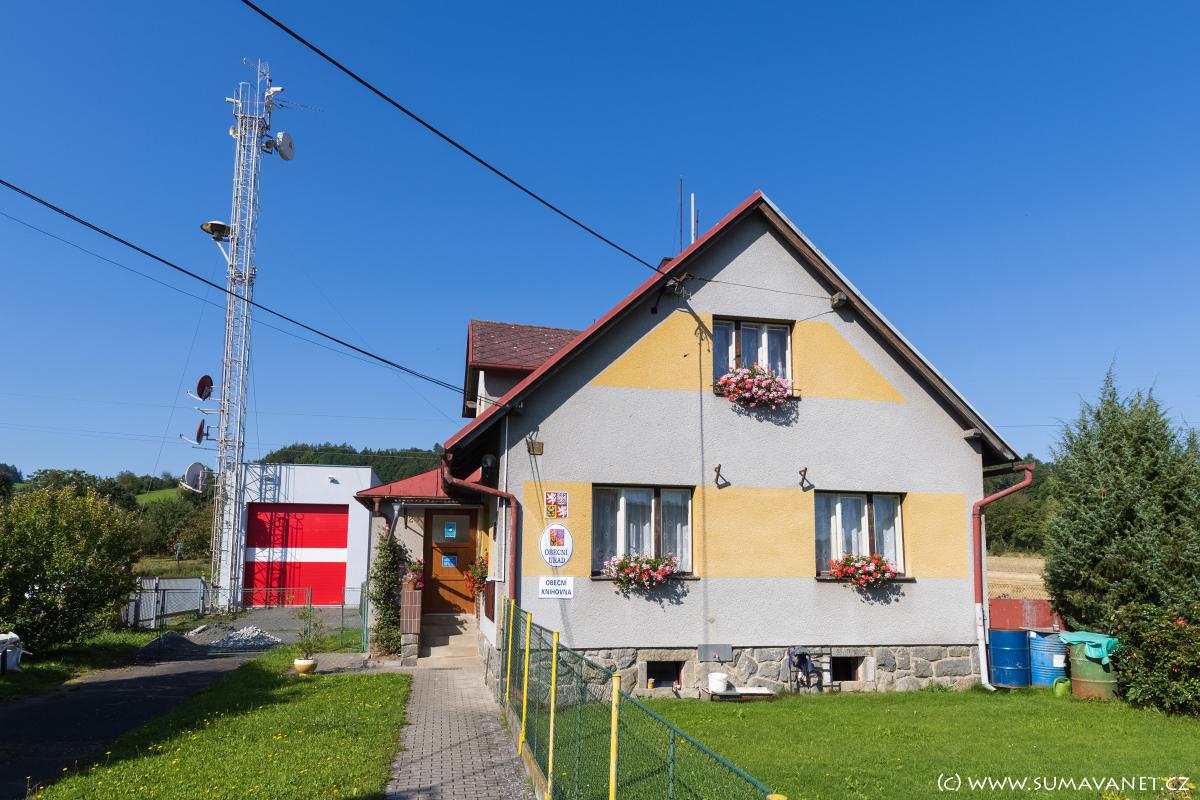 Vrhaveč - obecní úřad