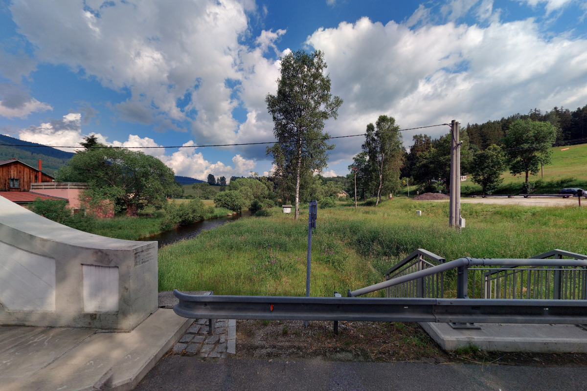 LODĚ & RAFTY LUKÁŠ