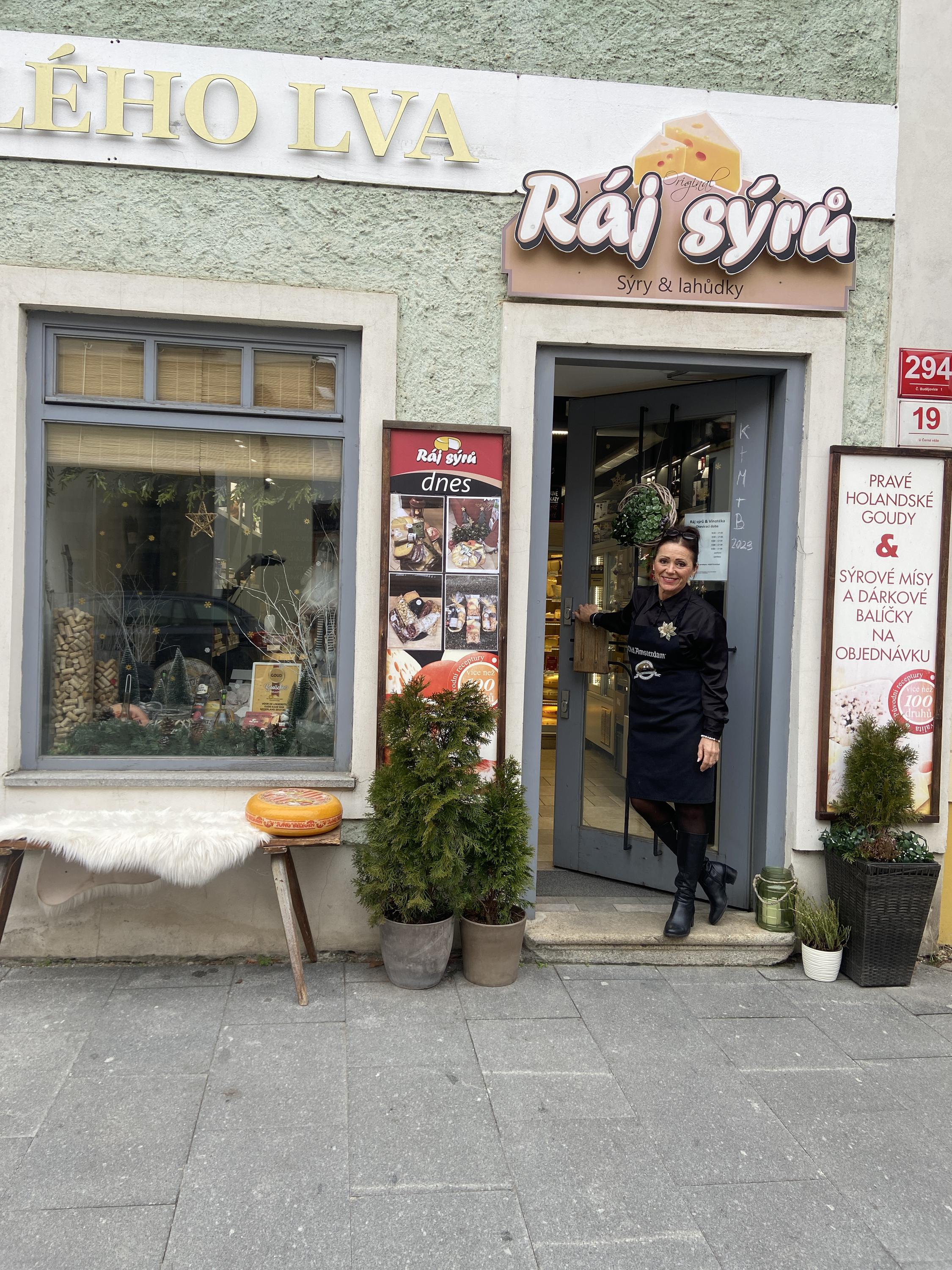 Ráj sýrů & Vinotéka foto 4