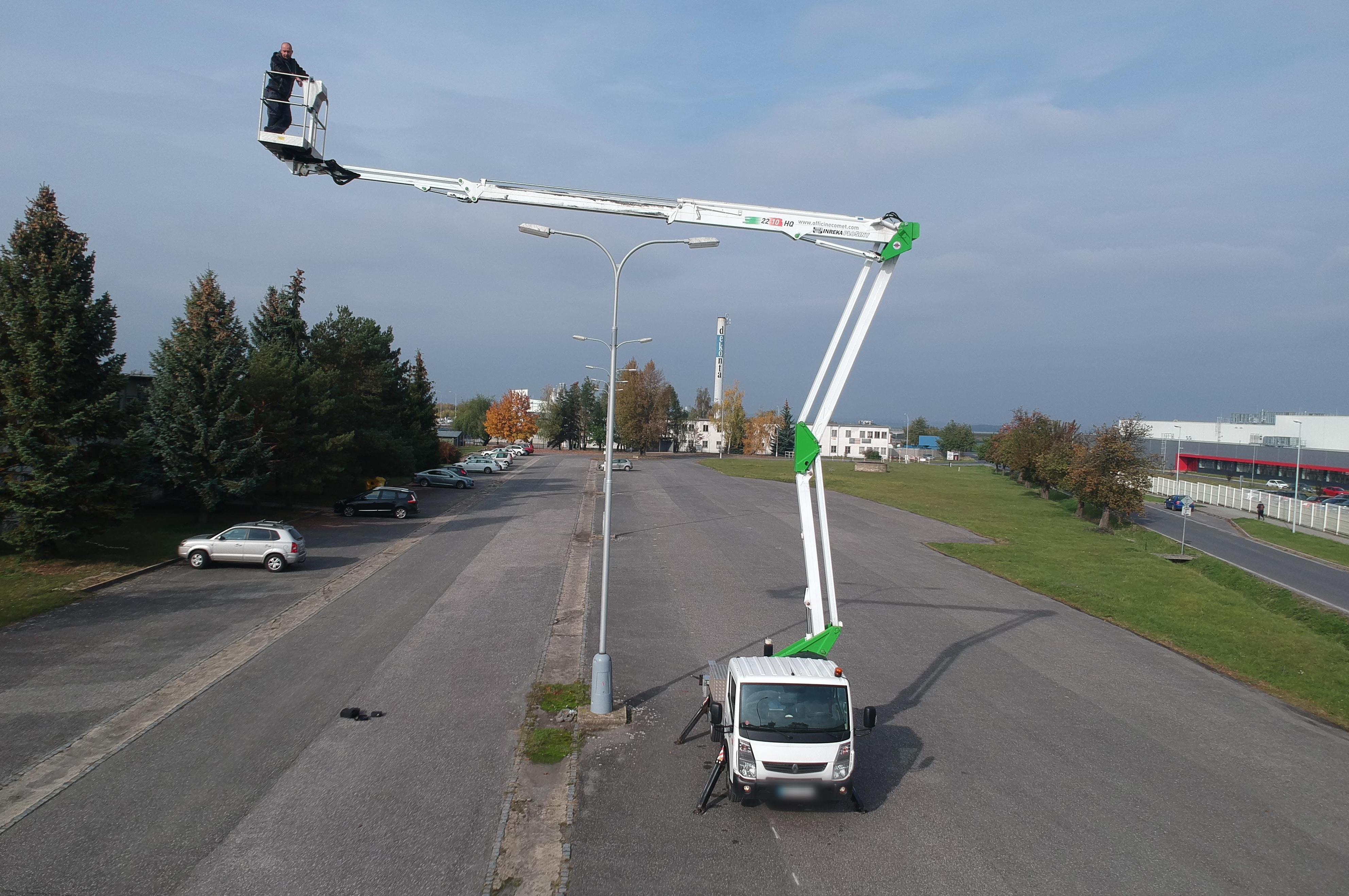 ELZAS Technik, s.r.o - Pronájem plošiny