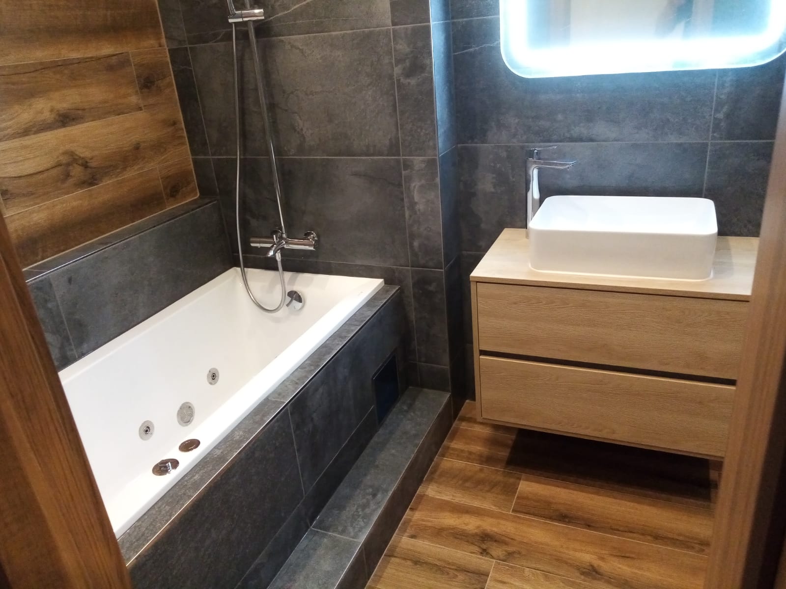 STAVEBNÍ PRÁCE CHOLEVATOR s. r. o. foto 4