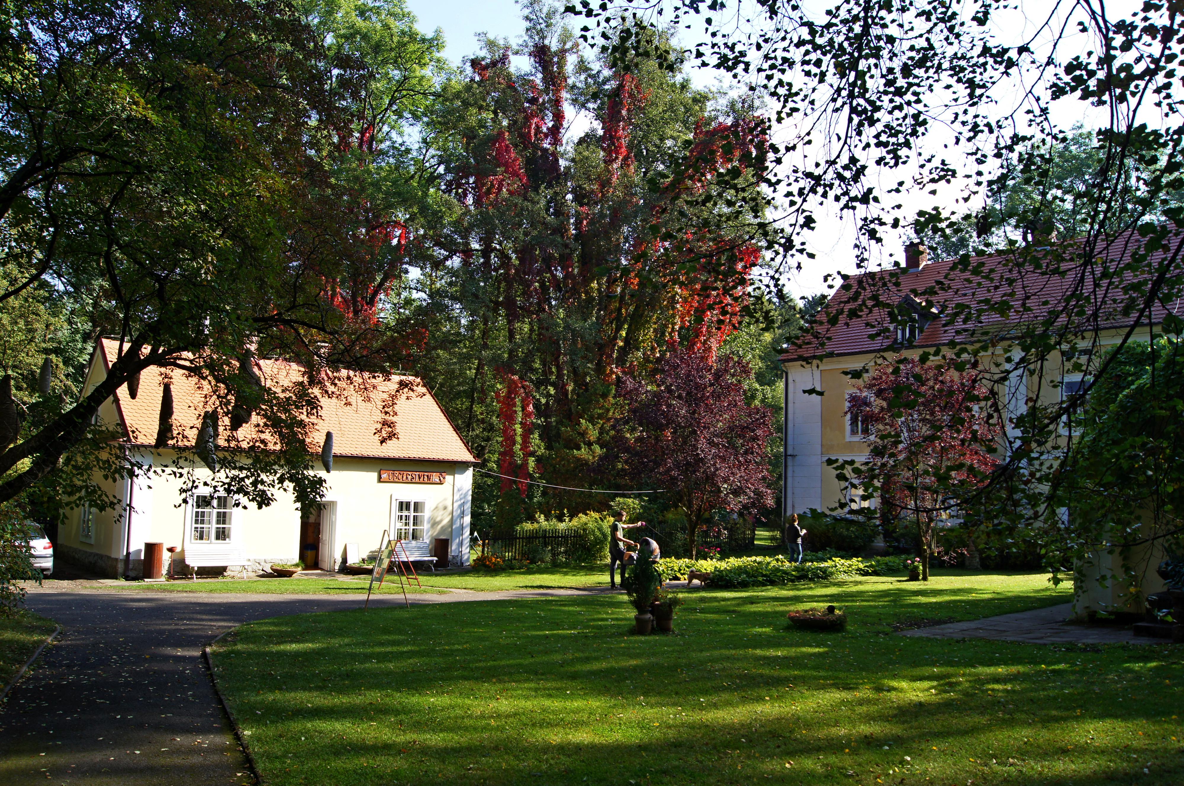 Občerstvení U Památníku