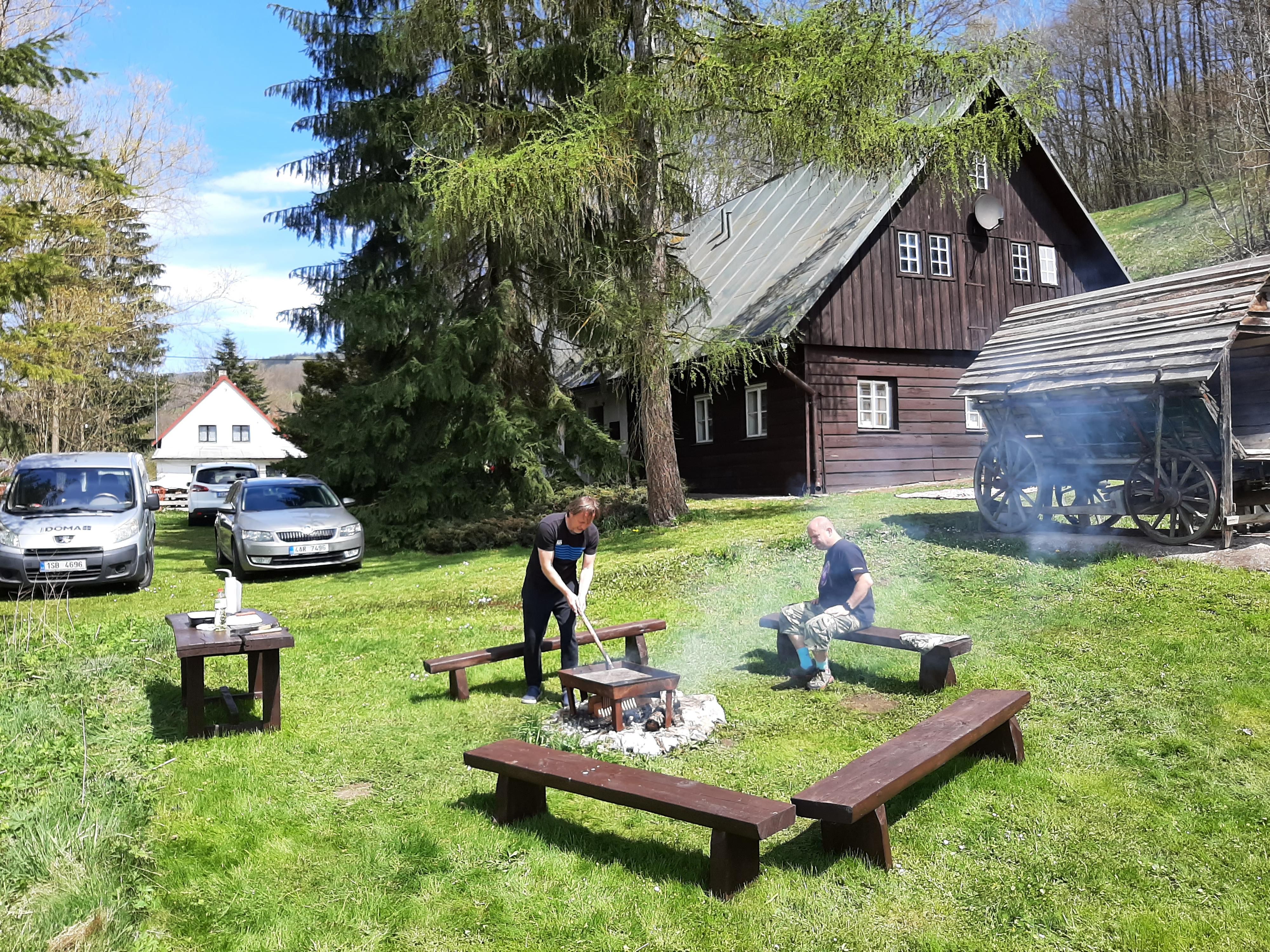 Chalupa za smrkem foto 3