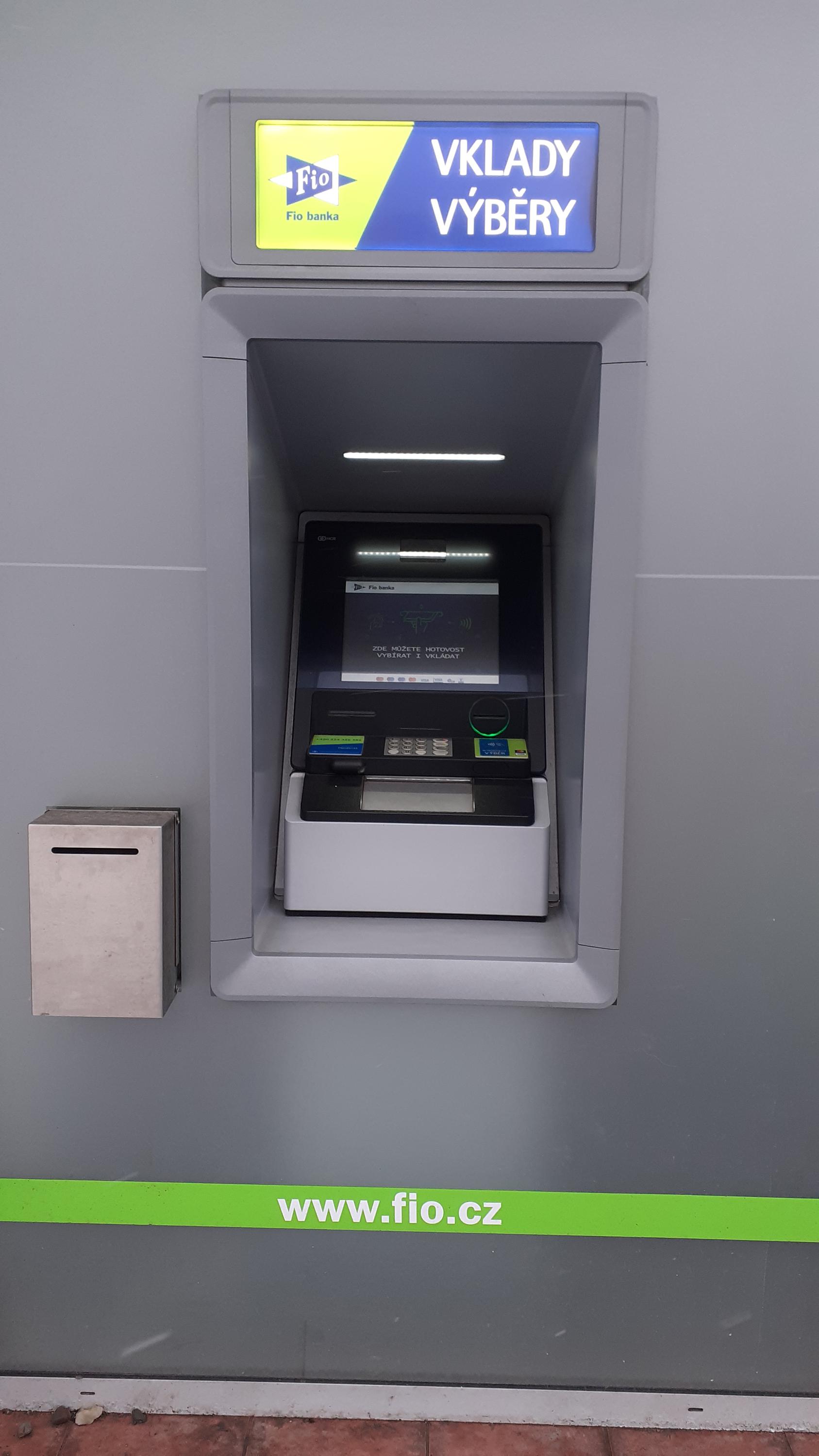 Bankomat Fio banky foto 3